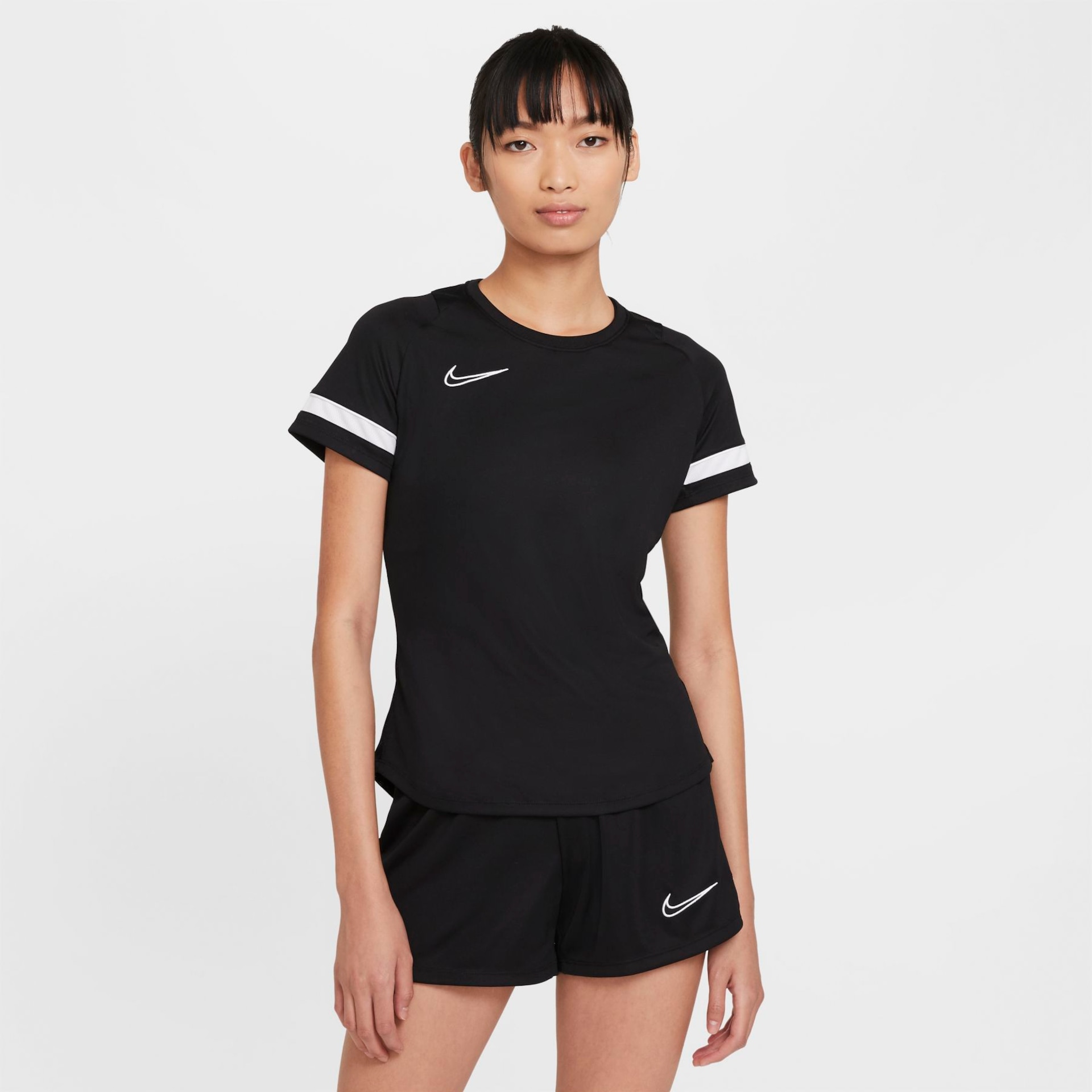 Camiseta Nike Dri-FIT Academy Feminina - Foto 1