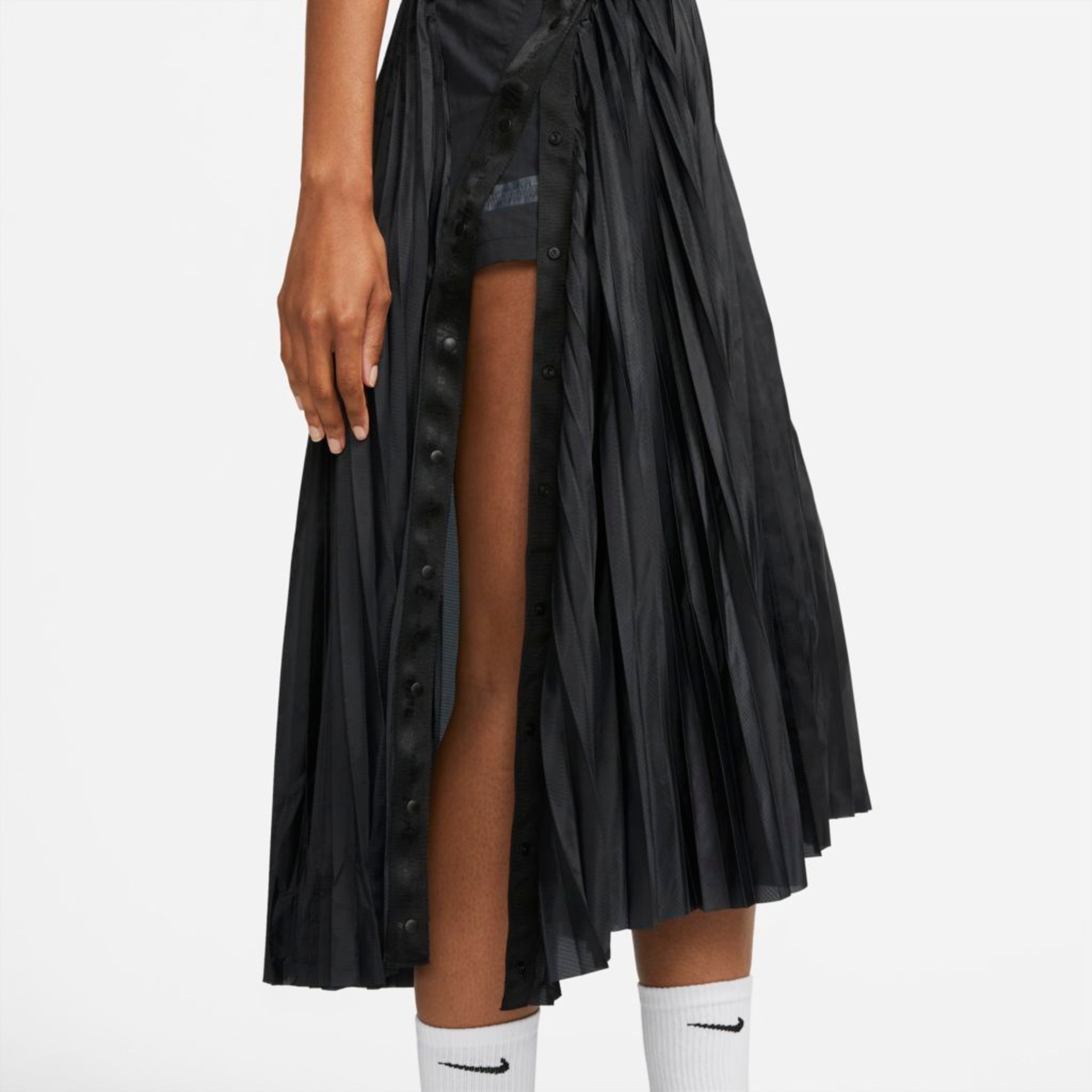 Saia Nike x Sacai Feminina - Foto 4