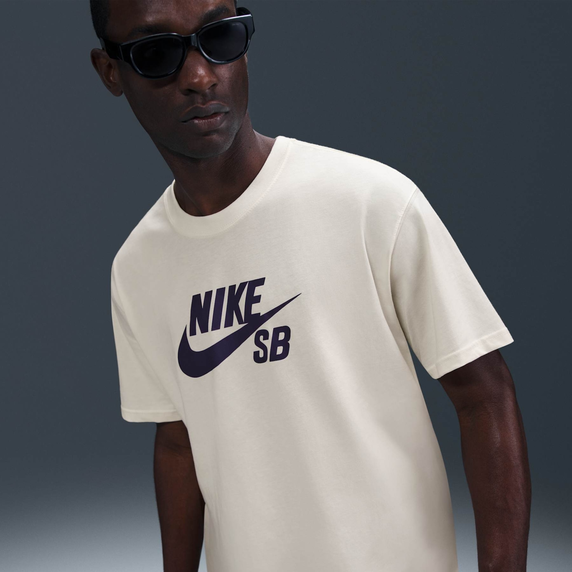 Camiseta Nike SB Masculina - Foto 1