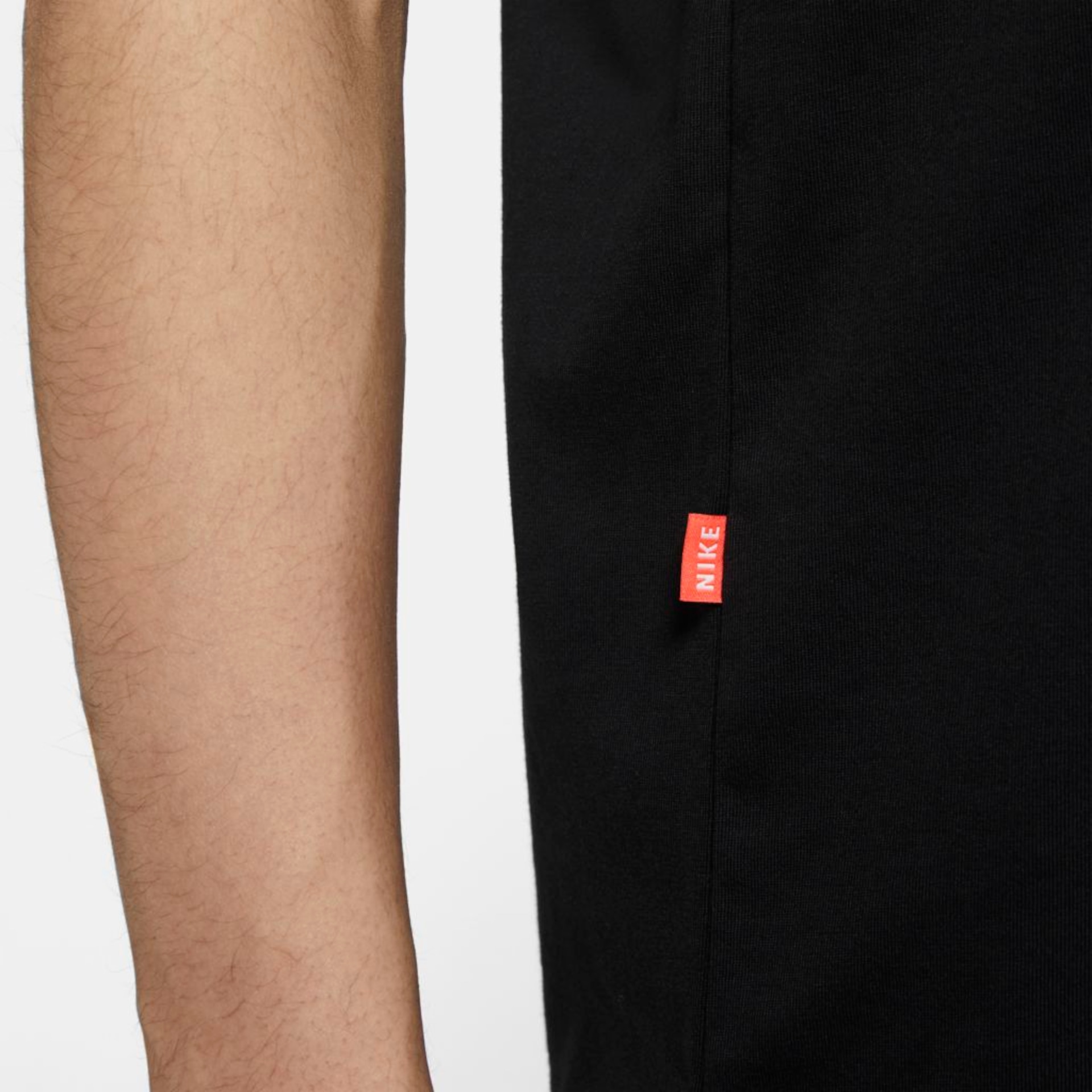 Camiseta Nike Sportswear Masculina - Foto 5