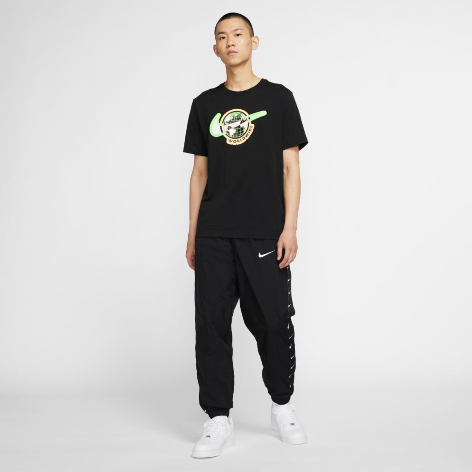 Camiseta Nike Sportswear Masculina - Foto 6