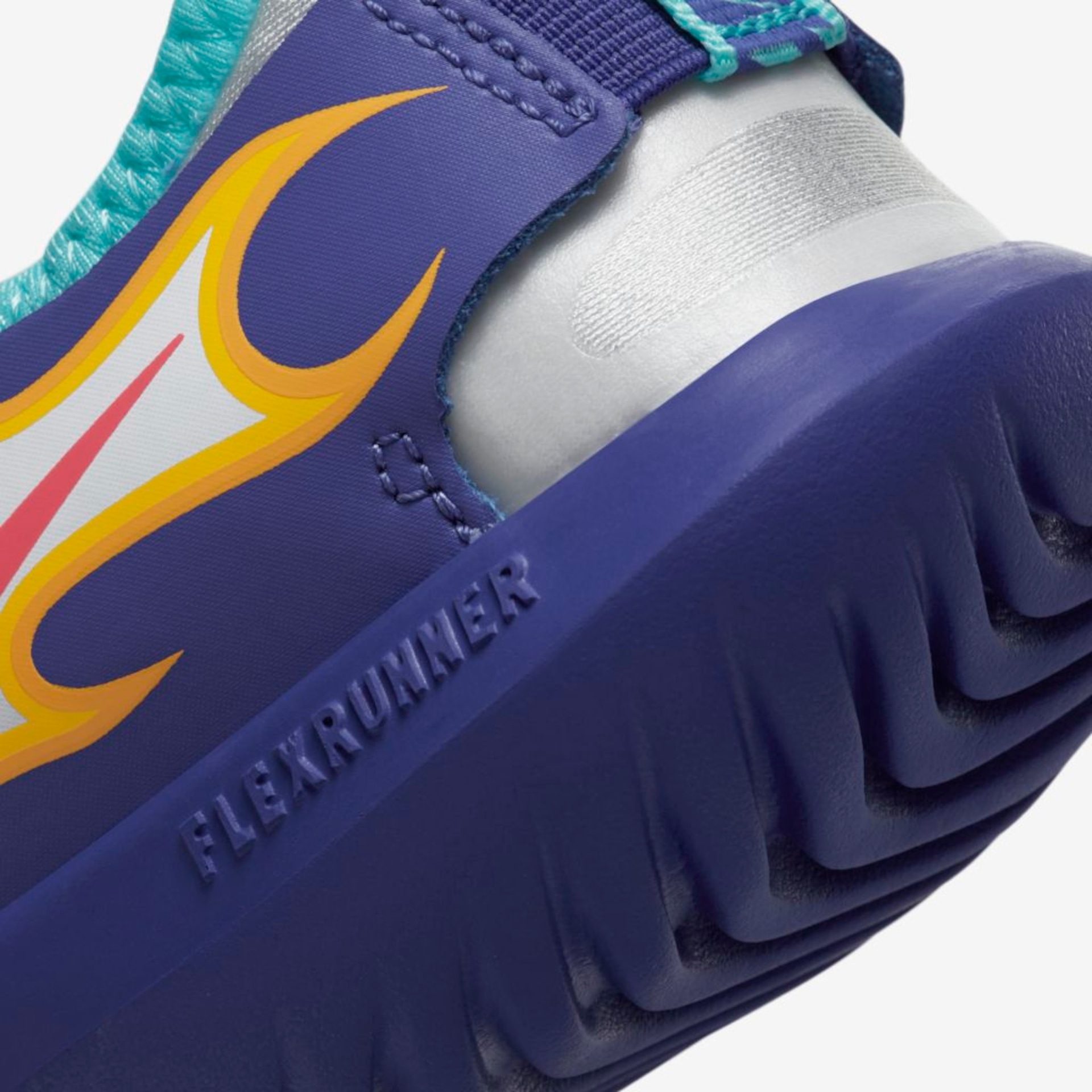 Tênis Nike Flex Runner Fire Infantil - Foto 8