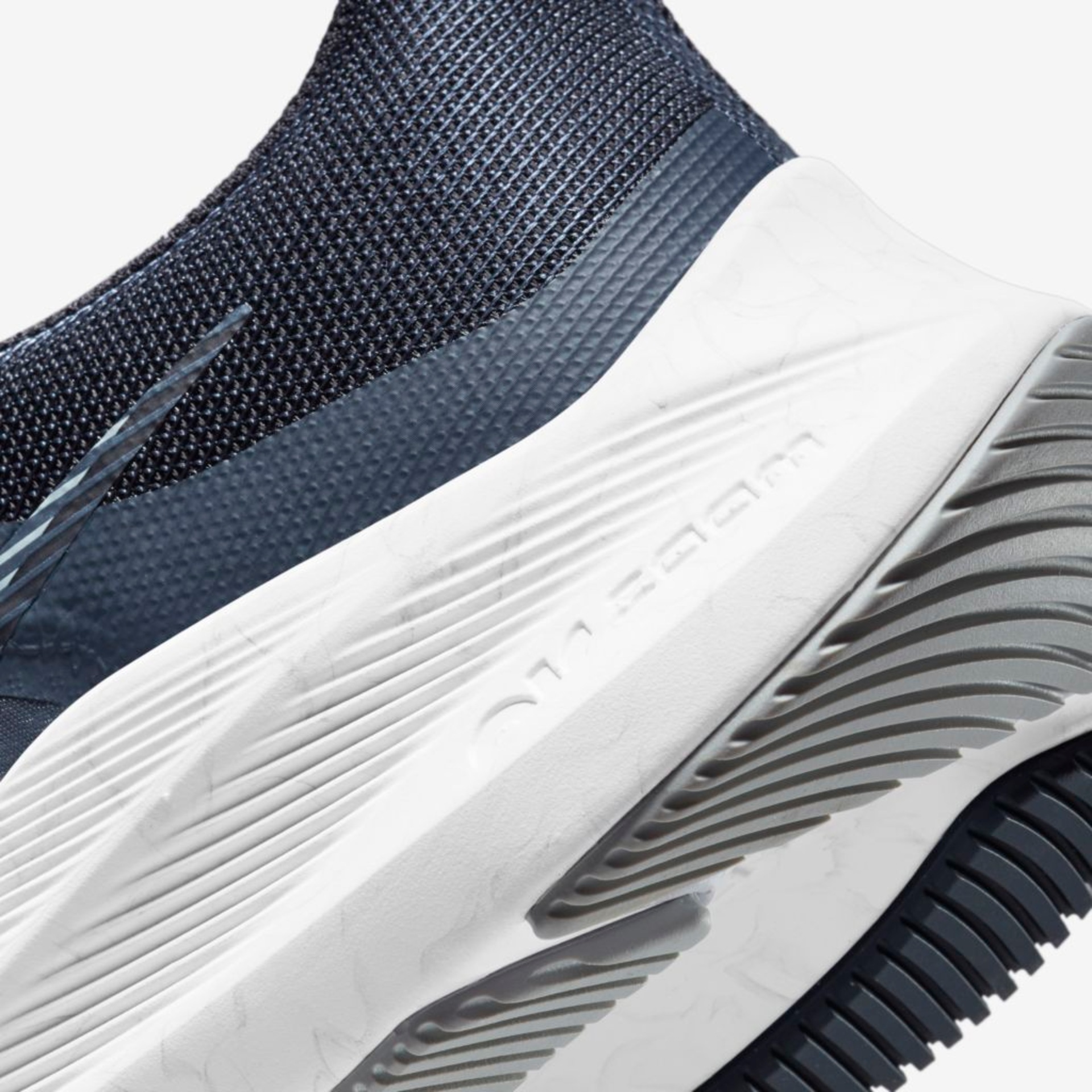 TENIS NIKE WINFLO 8 - Foto 8