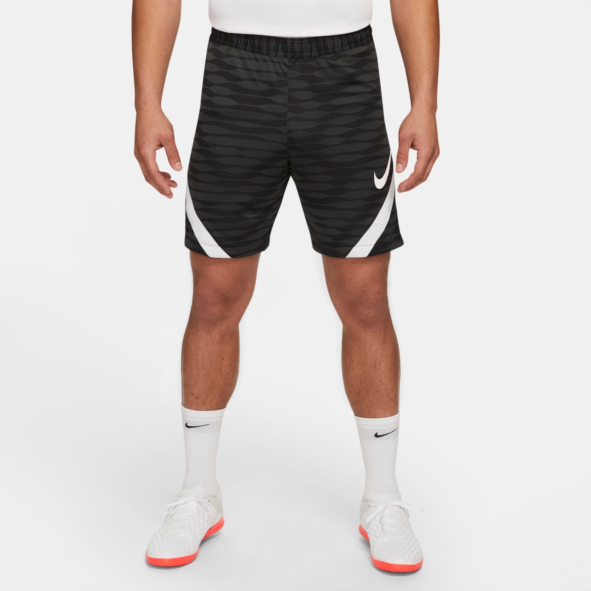 Shorts Nike Dri-FIT Strike Masculino - Foto 1