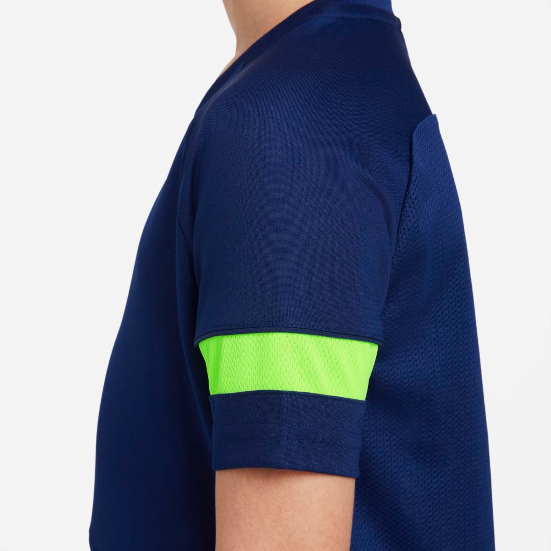 Camiseta Nike Dri-FIT Academy Infantil - Foto 4