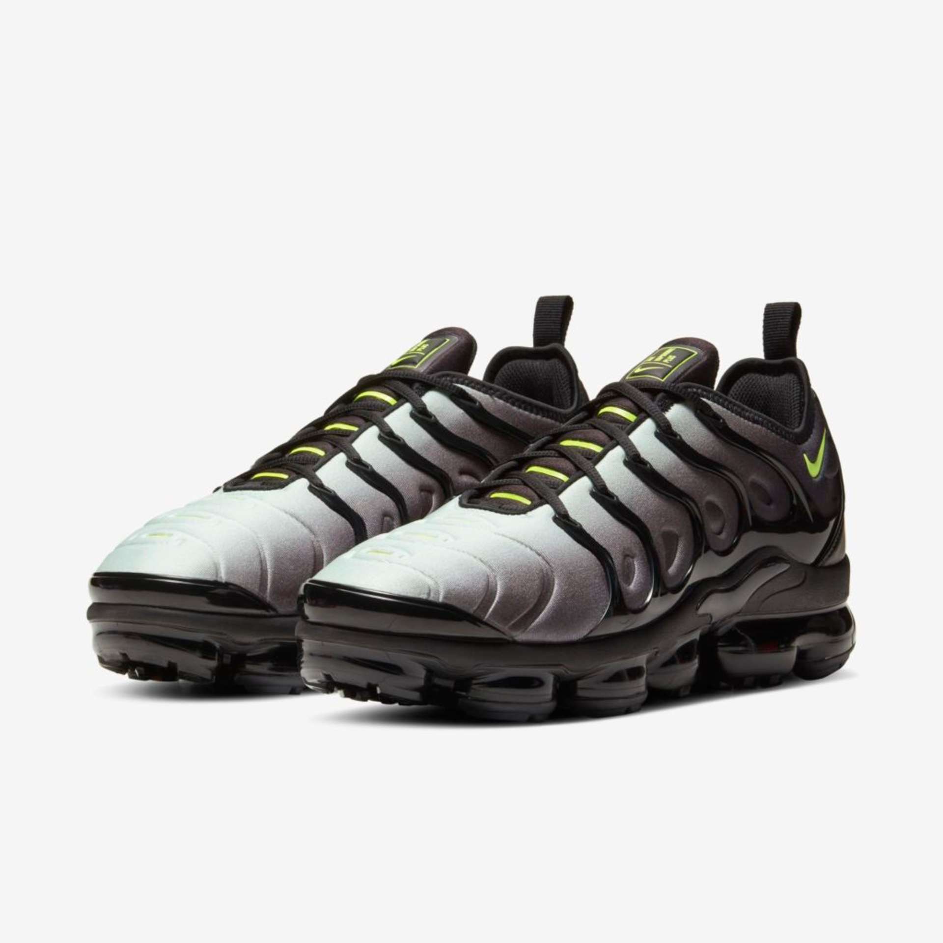 Tênis Nike Air VaporMax Plus Masculino - Foto 5