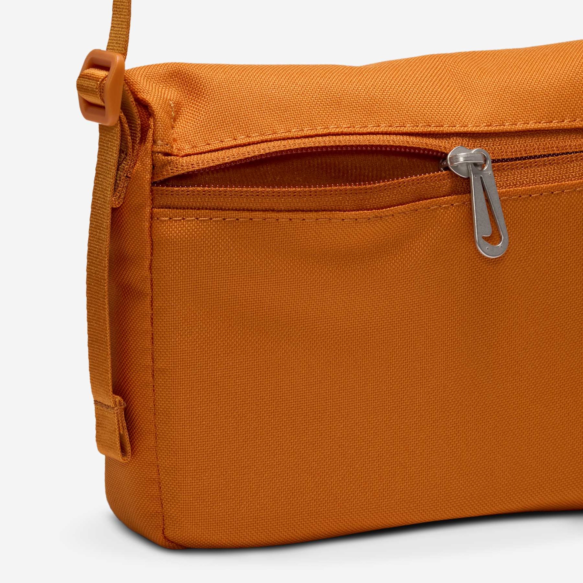 Bolsa Transversal Nike Sportswear Futura 365 Feminina - Foto 6