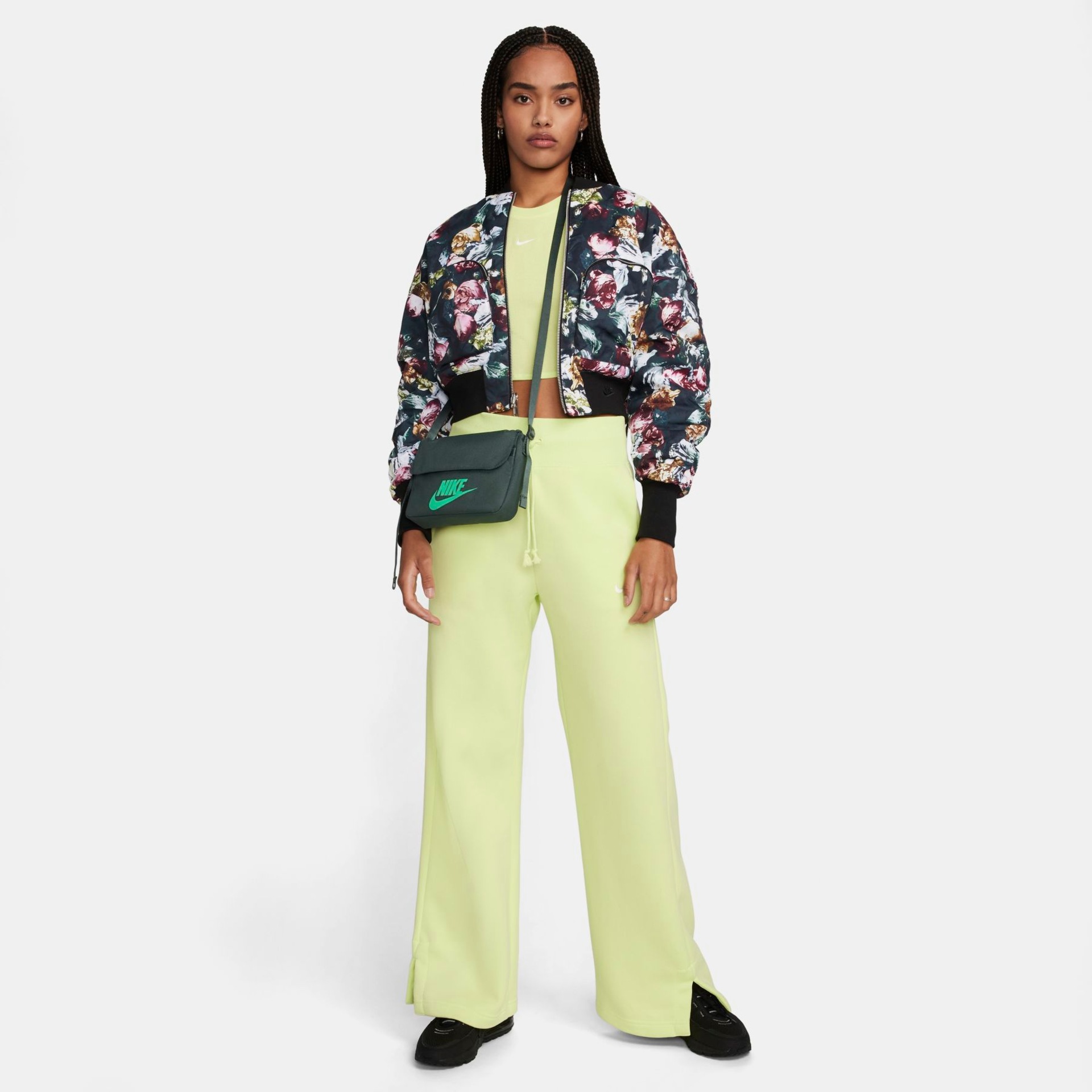 Bolsa Transversal Nike Sportswear Futura 365 Feminina - Foto 9