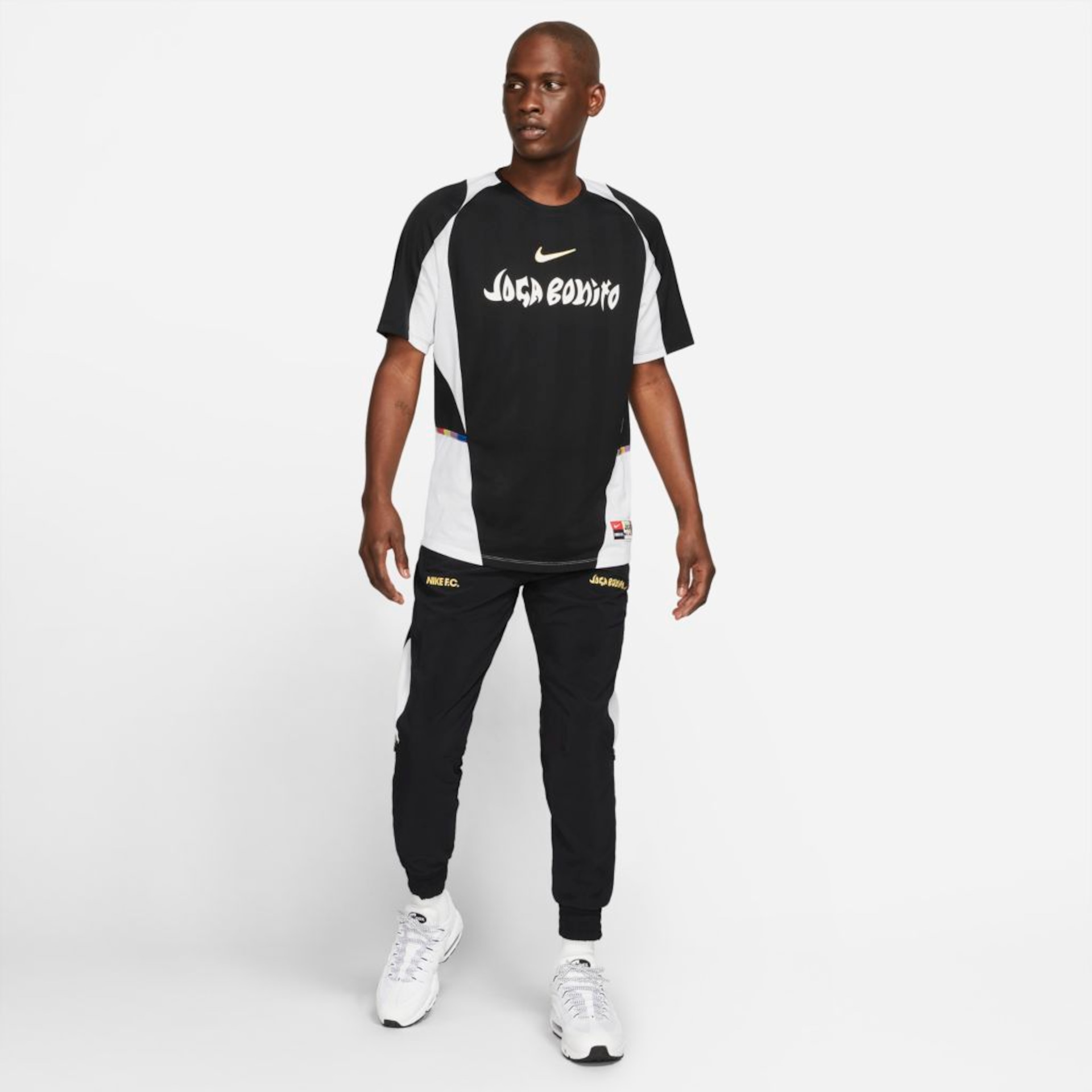 Camiseta Nike F.C Joga Bonito Masculina - Foto 5