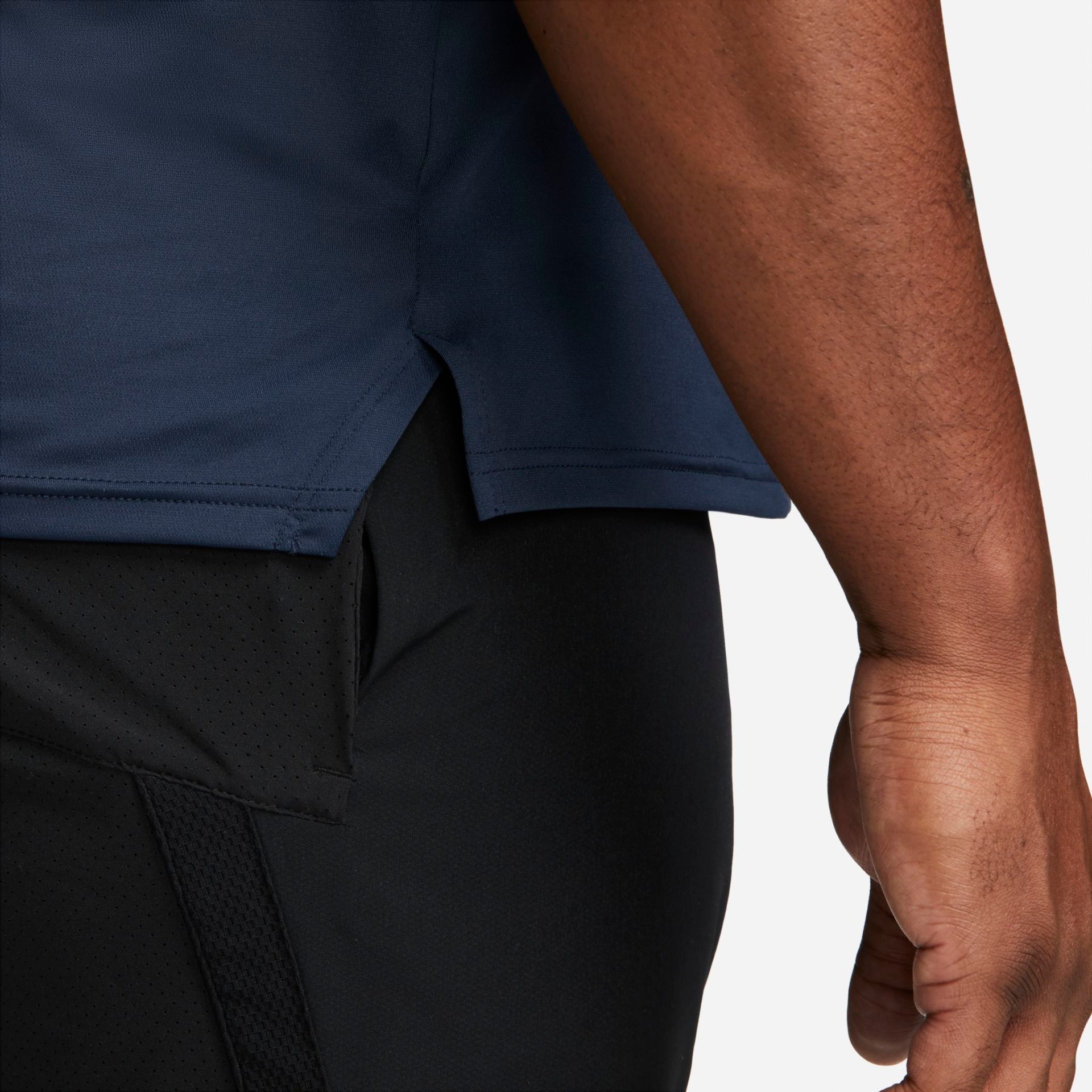 Camiseta Nike Pro Dri-FIT Masculina - Foto 9