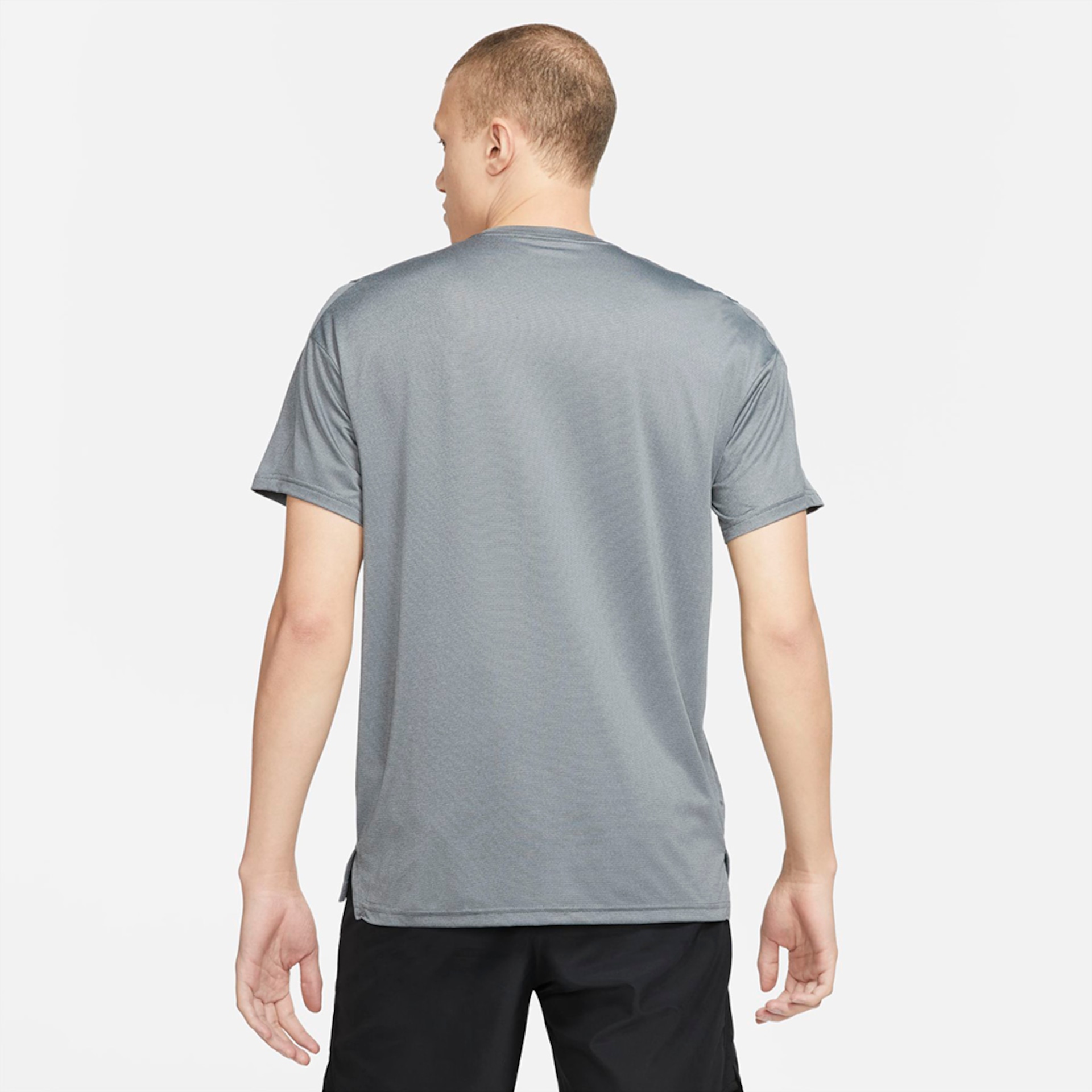 Camiseta Nike Pro Dri-FIT Masculina - Foto 2