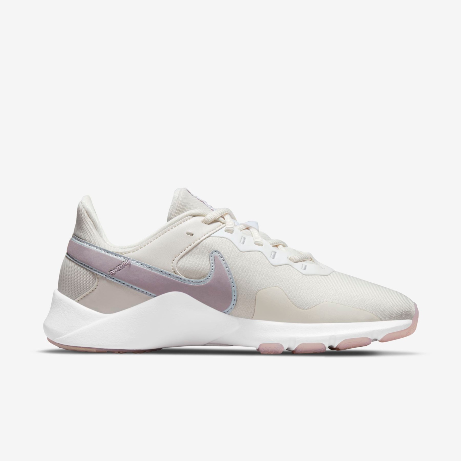 Tênis Nike Legend Essential 2 Premium Feminino - Foto 3