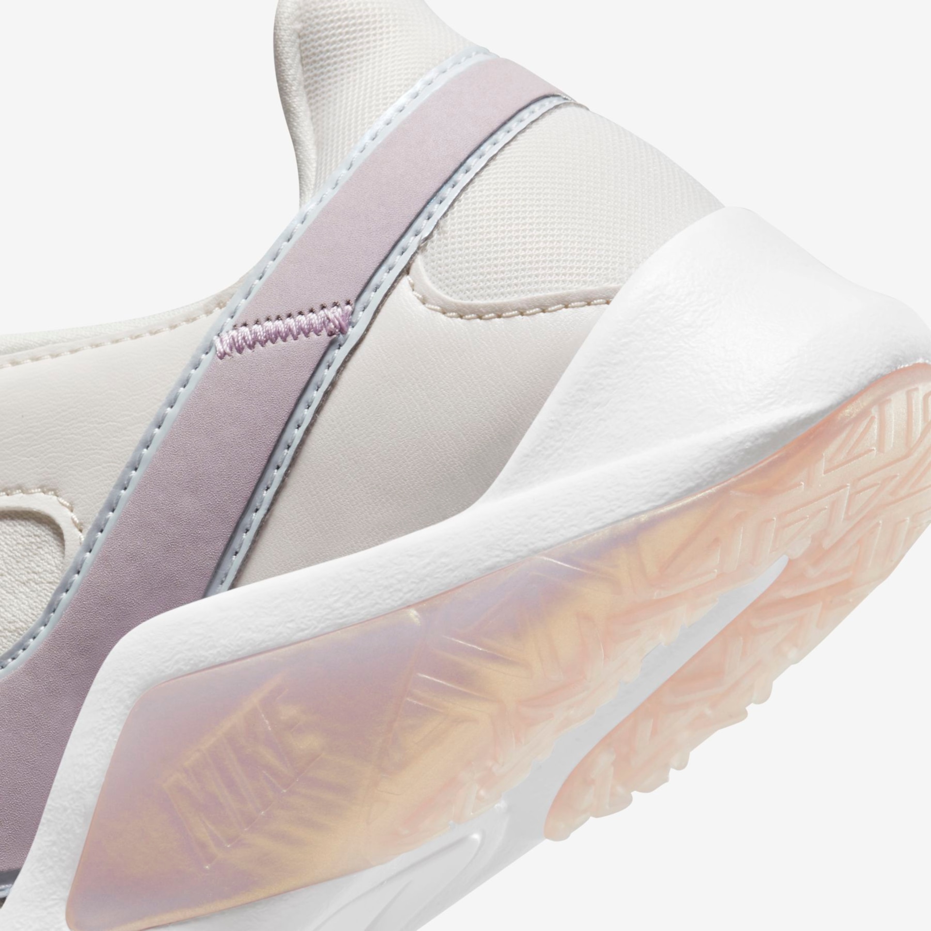 Tênis Nike Legend Essential 2 Premium Feminino - Foto 8