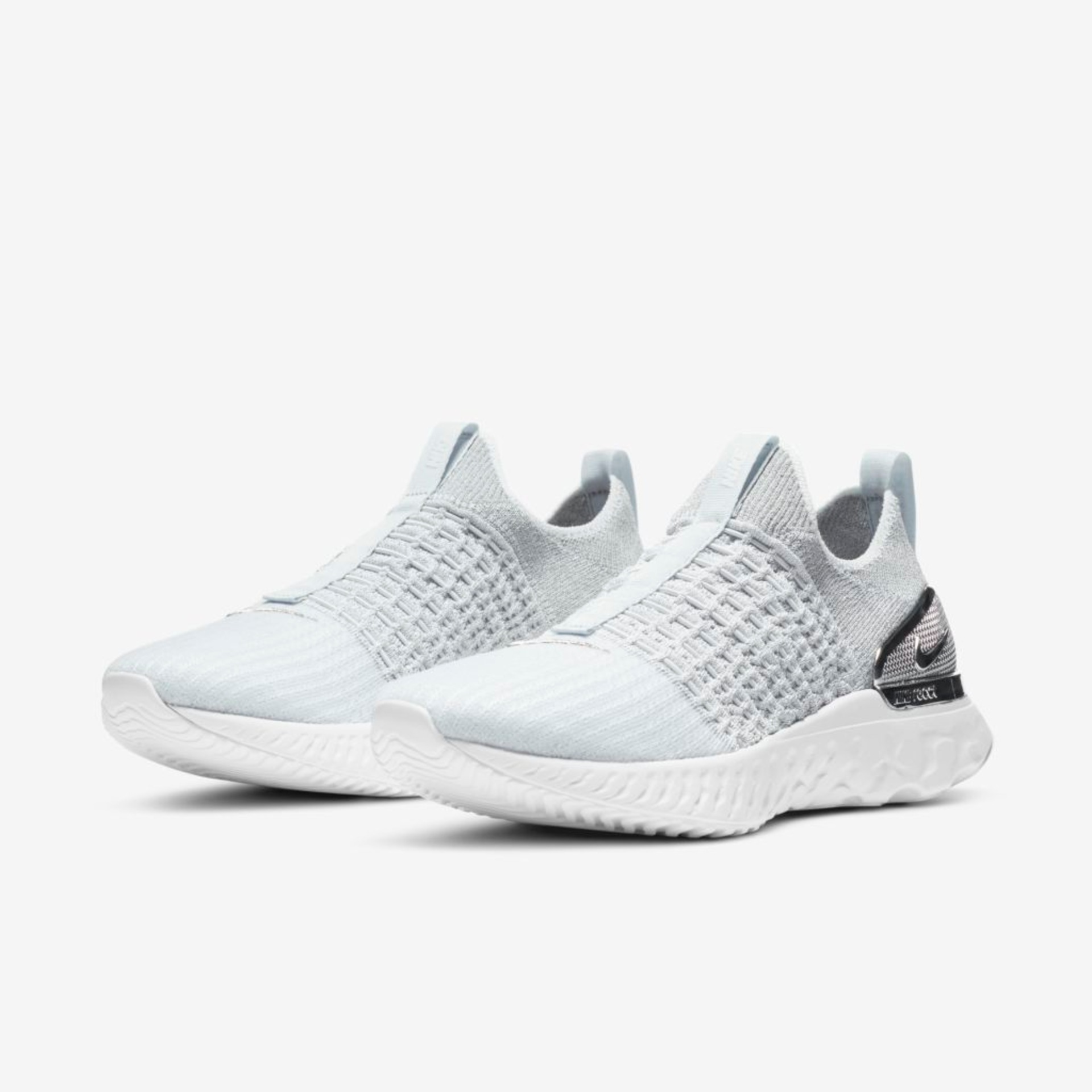 Tênis Nike React Phantom Run Flyknit 2 Premium Feminino - Foto 5