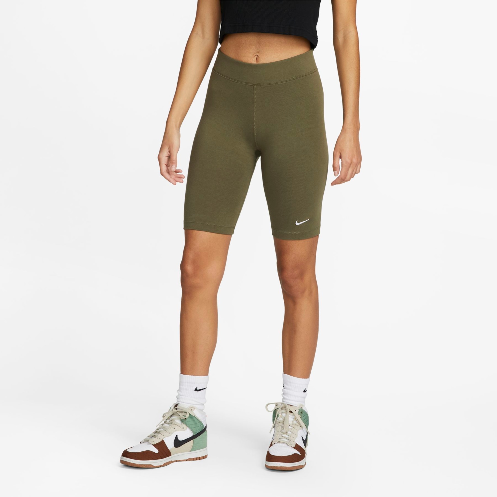 Shorts Nike Sportswear Essential Feminino - Foto 1