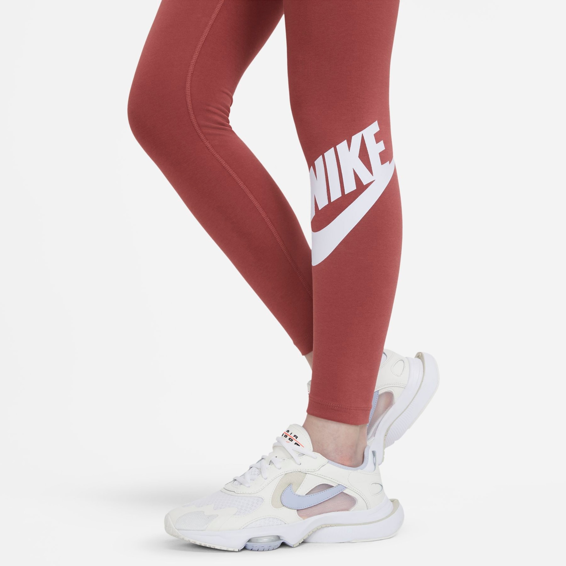 Legging Nike Sportswear Essential Feminina - Foto 4