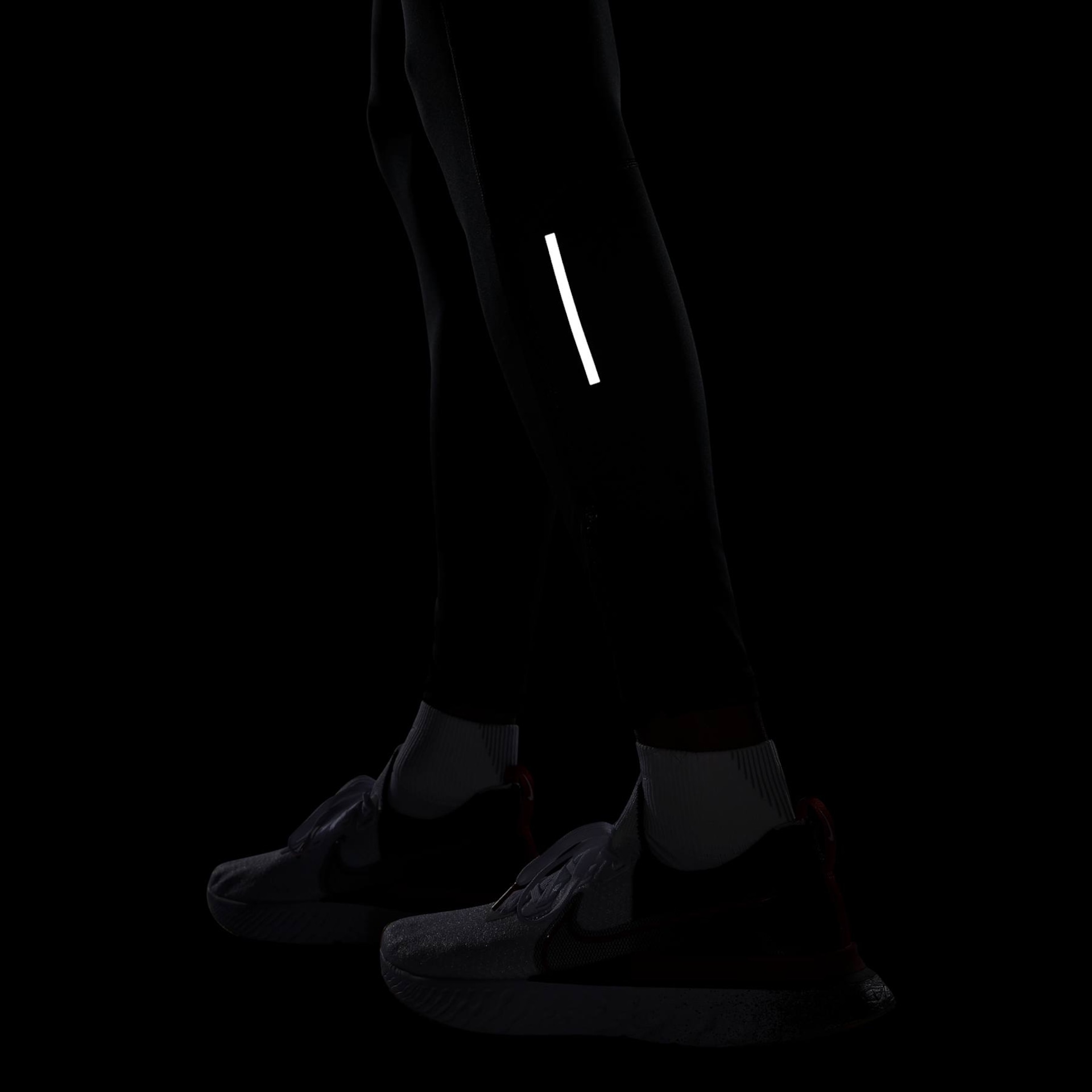 Legging Nike Dri-FIT Challenger Masculina - Foto 15