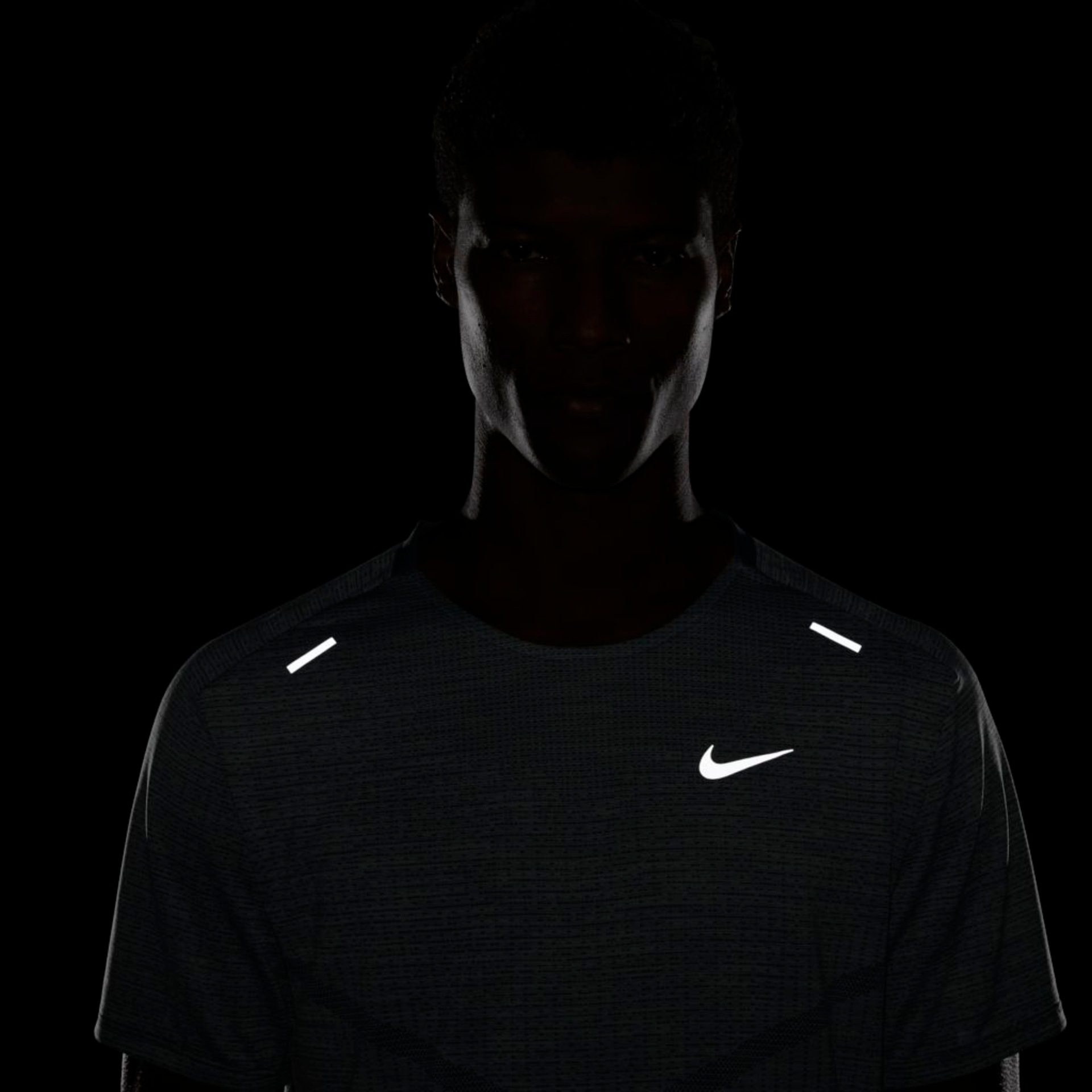 Camiseta Nike Dri-FIT ADV Techknit Ultra Masculina - Foto 8