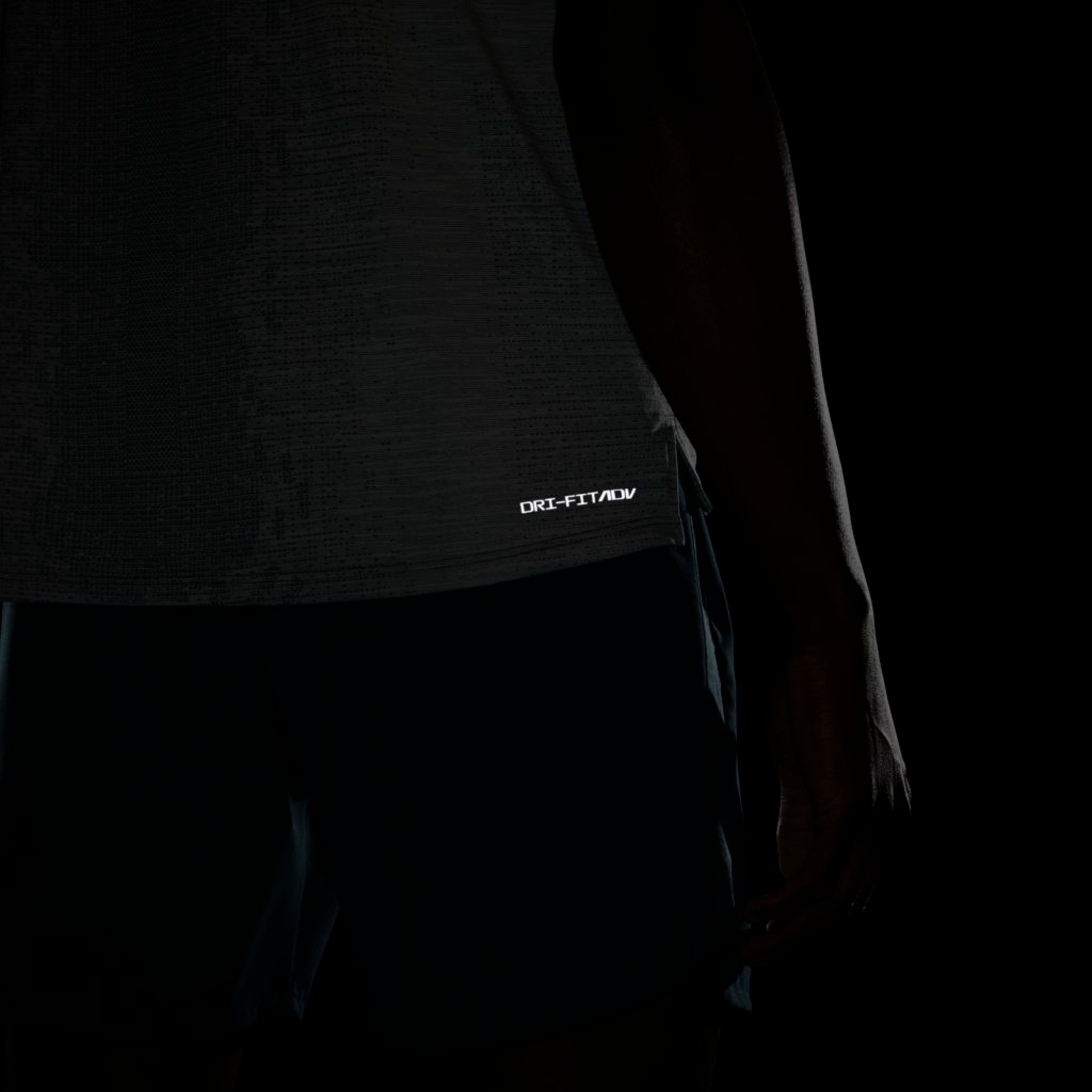 Camiseta Nike Dri-FIT ADV Techknit Ultra Masculina - Foto 10
