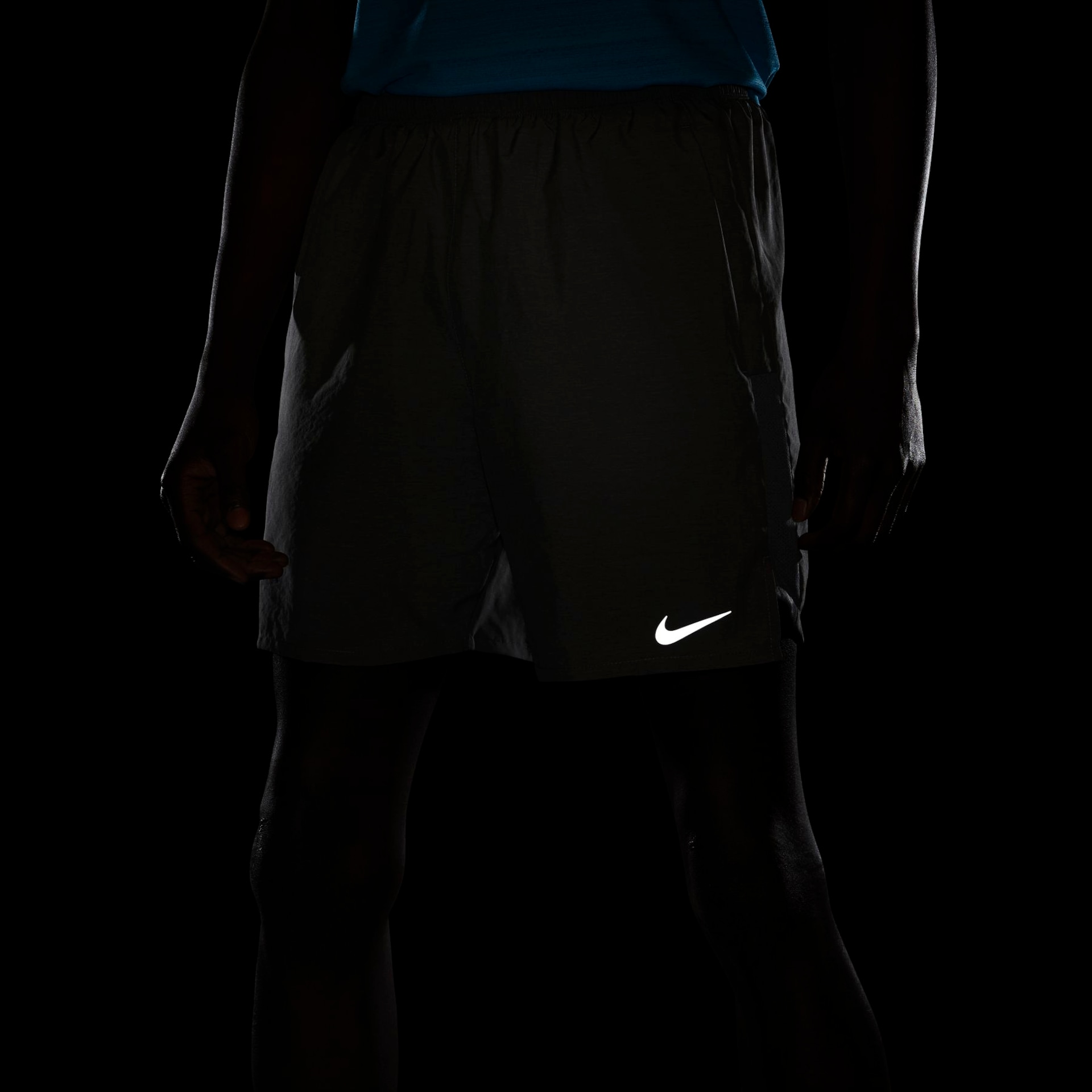 Shorts Nike Challenger Masculino - Foto 9