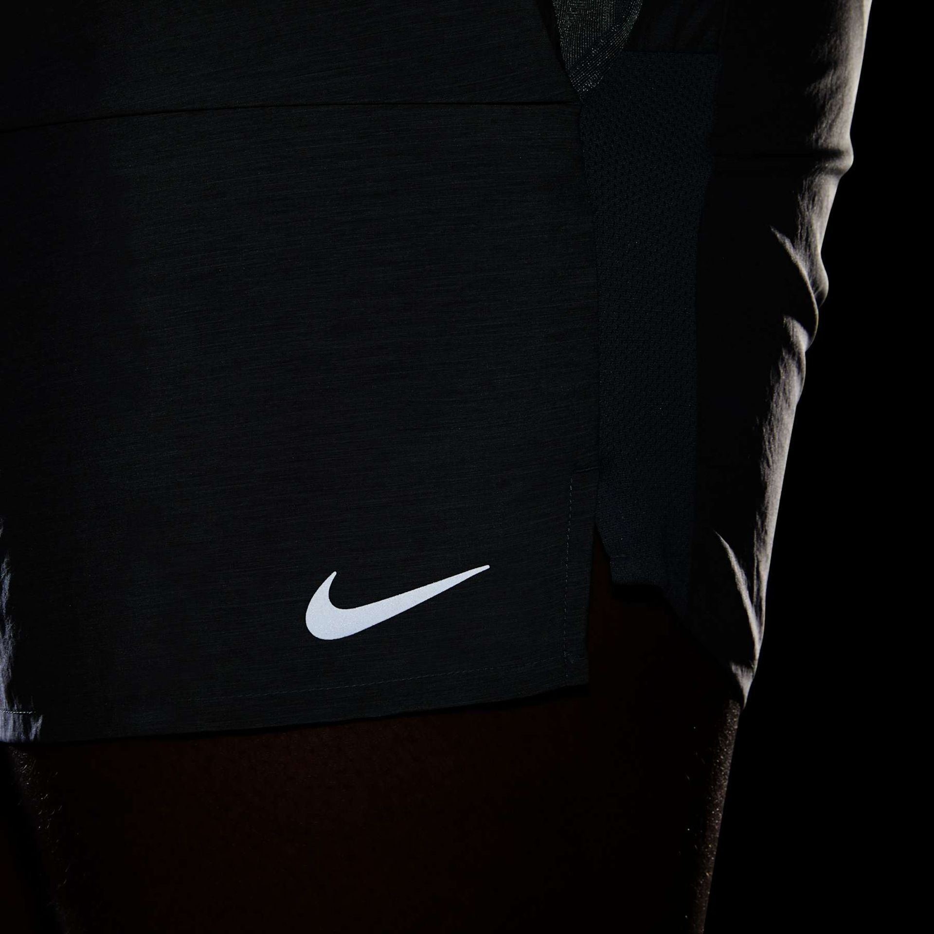 Shorts Nike Dri-FIT Challenger Masculino - Foto 9