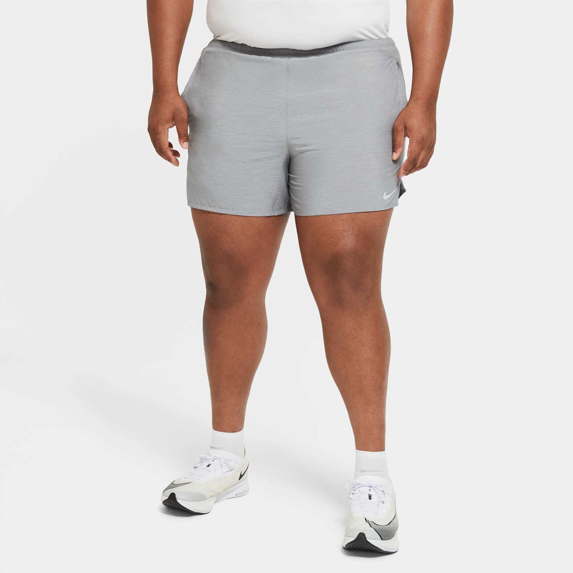 Shorts Nike Dri-FIT Challenger Masculino - Foto 2