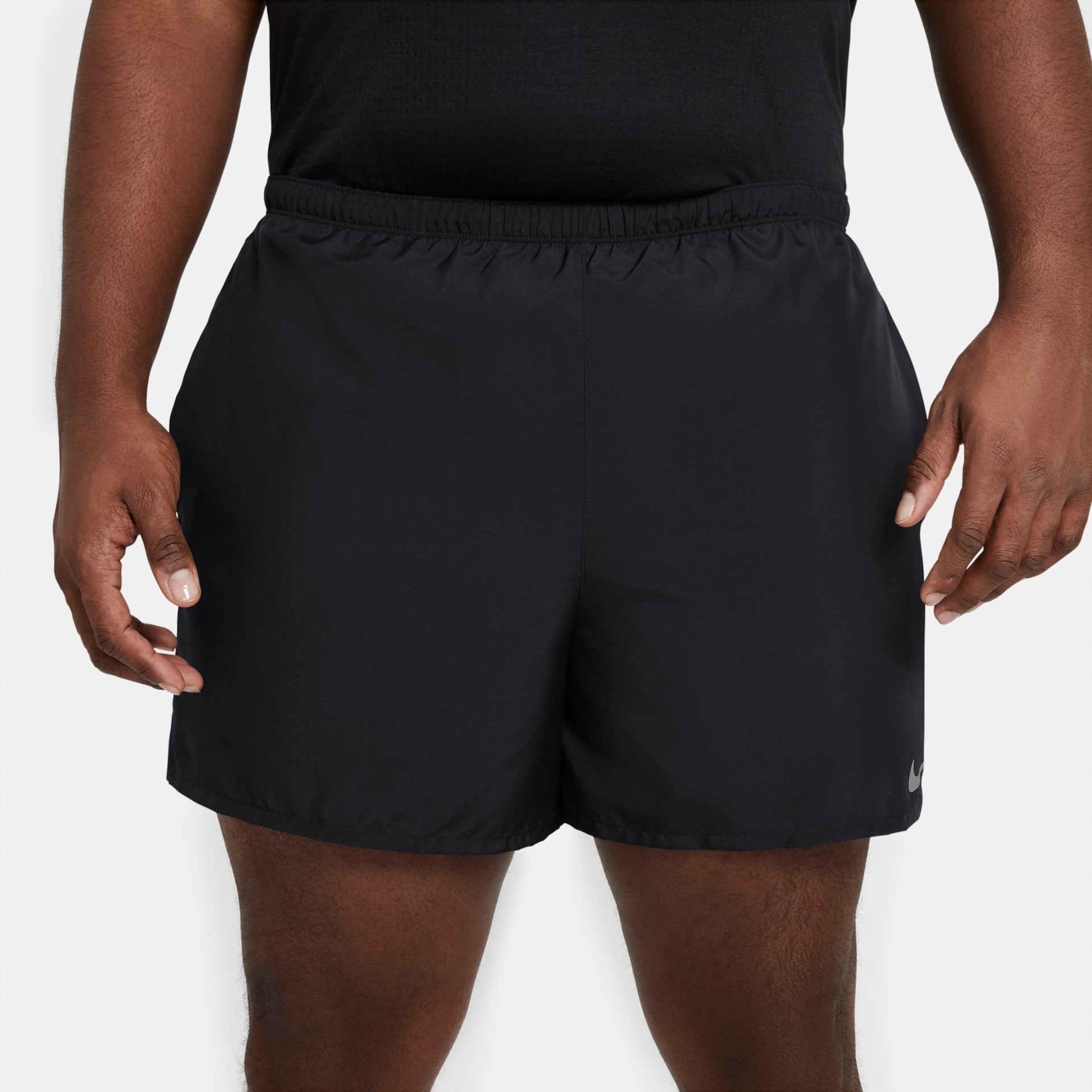 Shorts Nike Dri-FIT Challenger Masculino - Foto 11