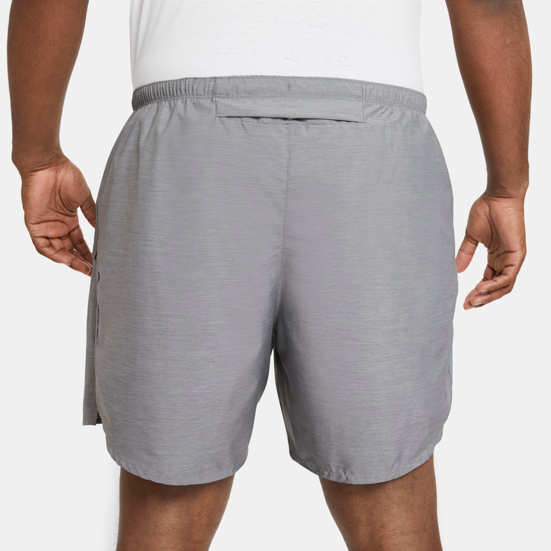 Shorts Nike Dri-FIT Challenger Masculino - Foto 12