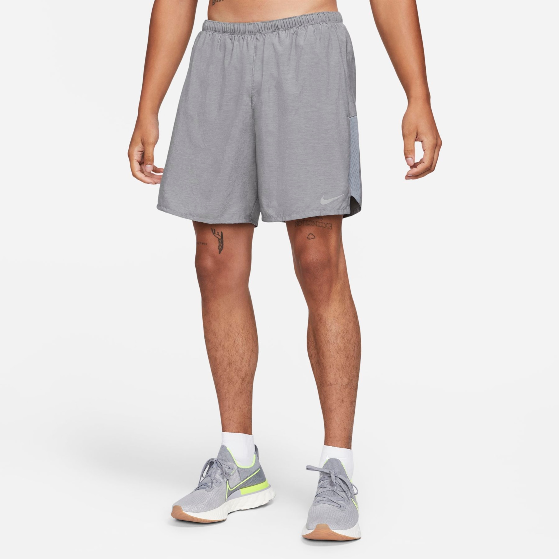 Shorts Nike Dri-FIT Challenger Masculino - Foto 1