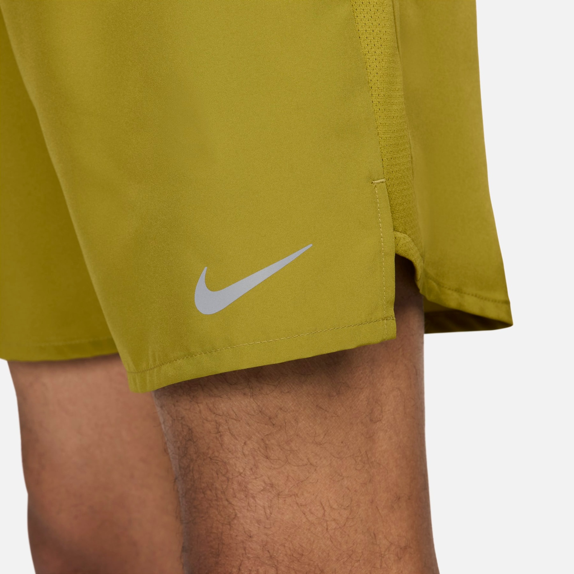 Shorts Nike Dri-FIT Challenger Masculino - Foto 7
