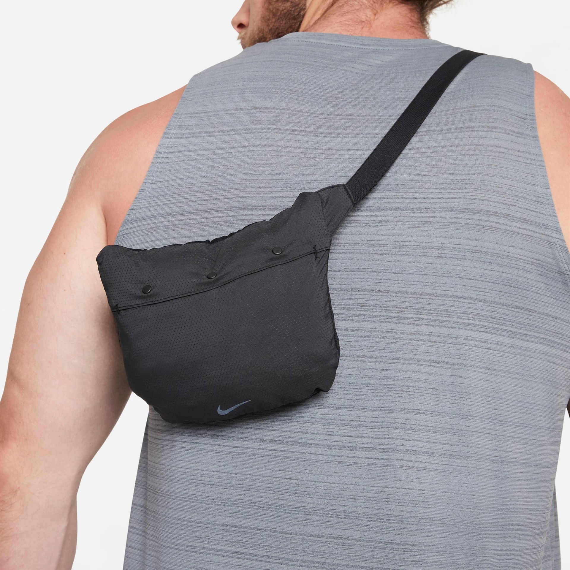 Jaqueta Nike Repel UV Windrunner Masculina - Foto 19