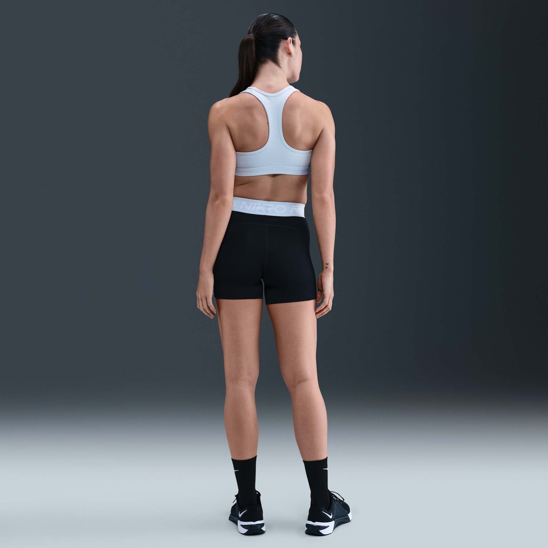 Shorts Nike Pro 365 Feminino - Foto 4