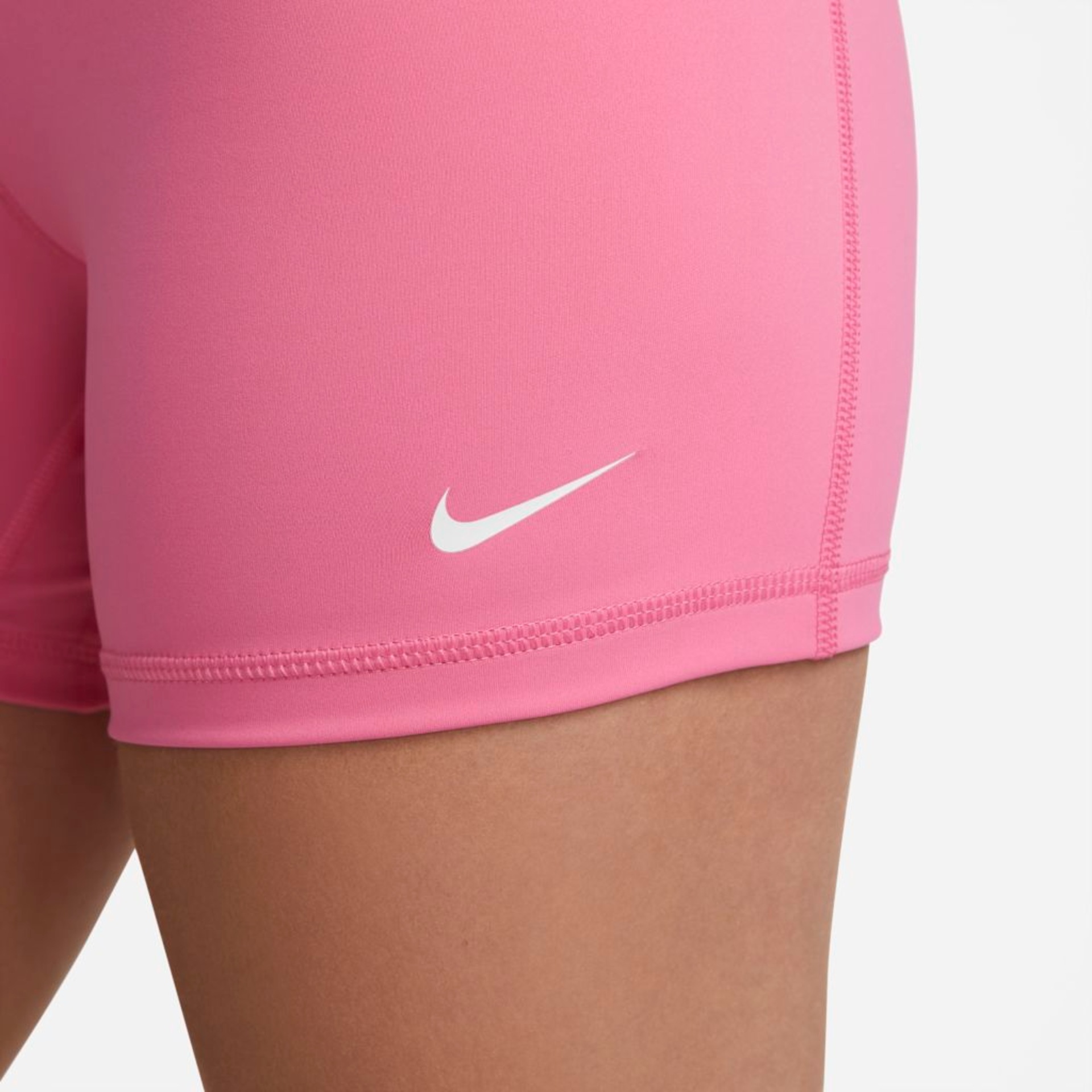 Shorts Nike Pro 365 Feminino - Foto 4