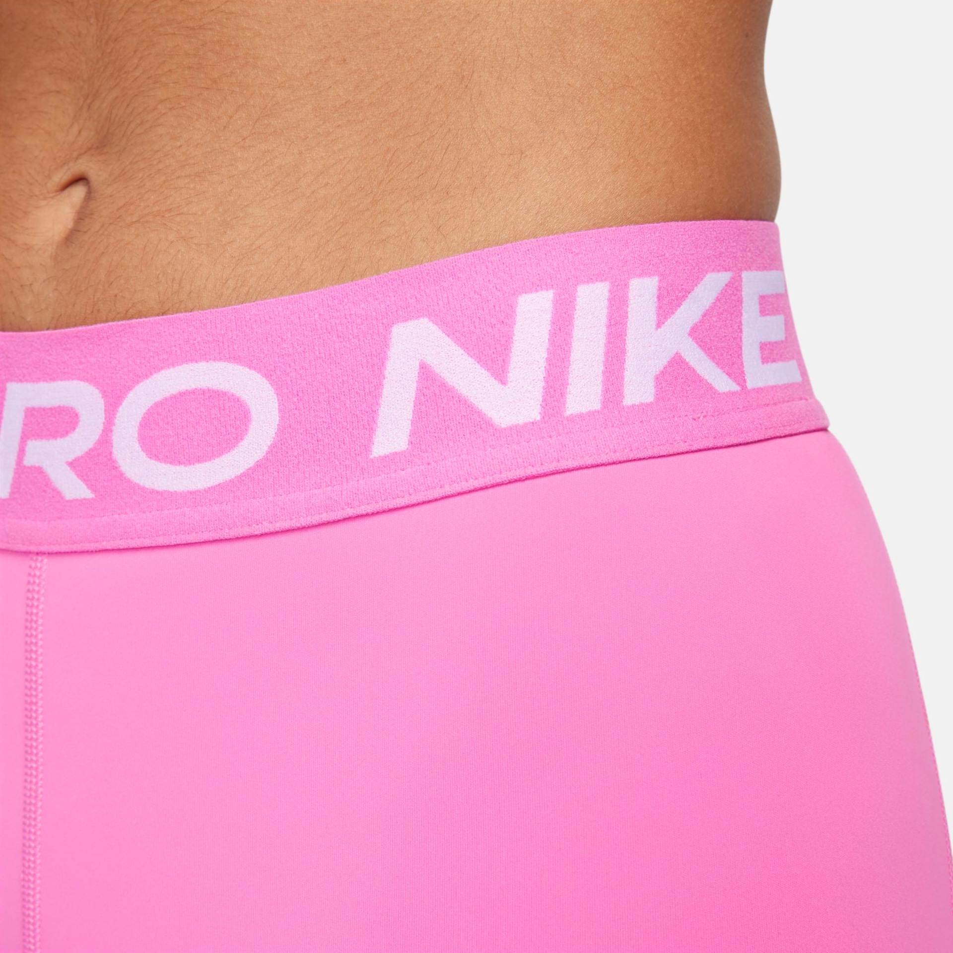 Shorts Nike Pro 365 Feminino - Foto 4