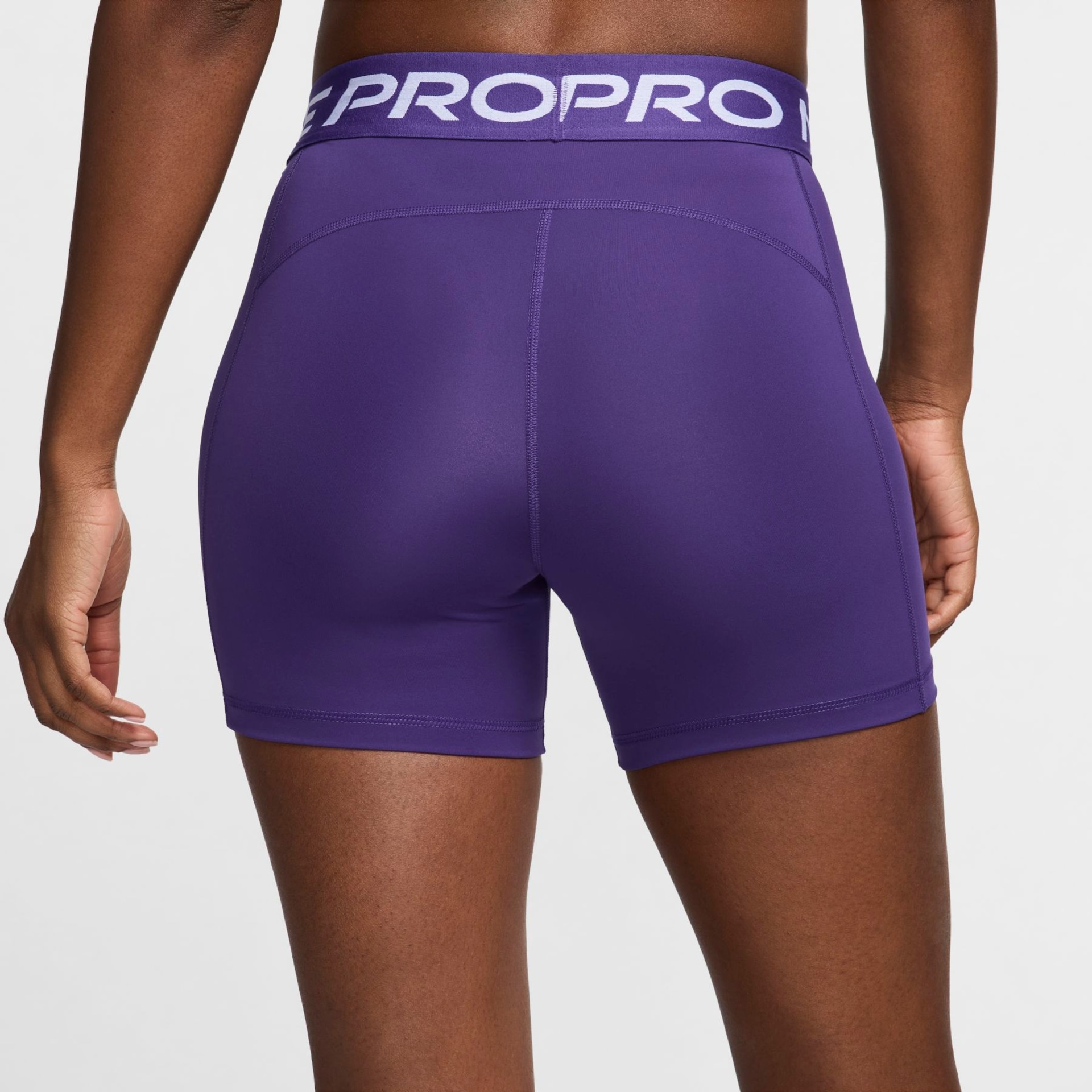 Shorts Nike Pro 365 Feminino - Foto 3