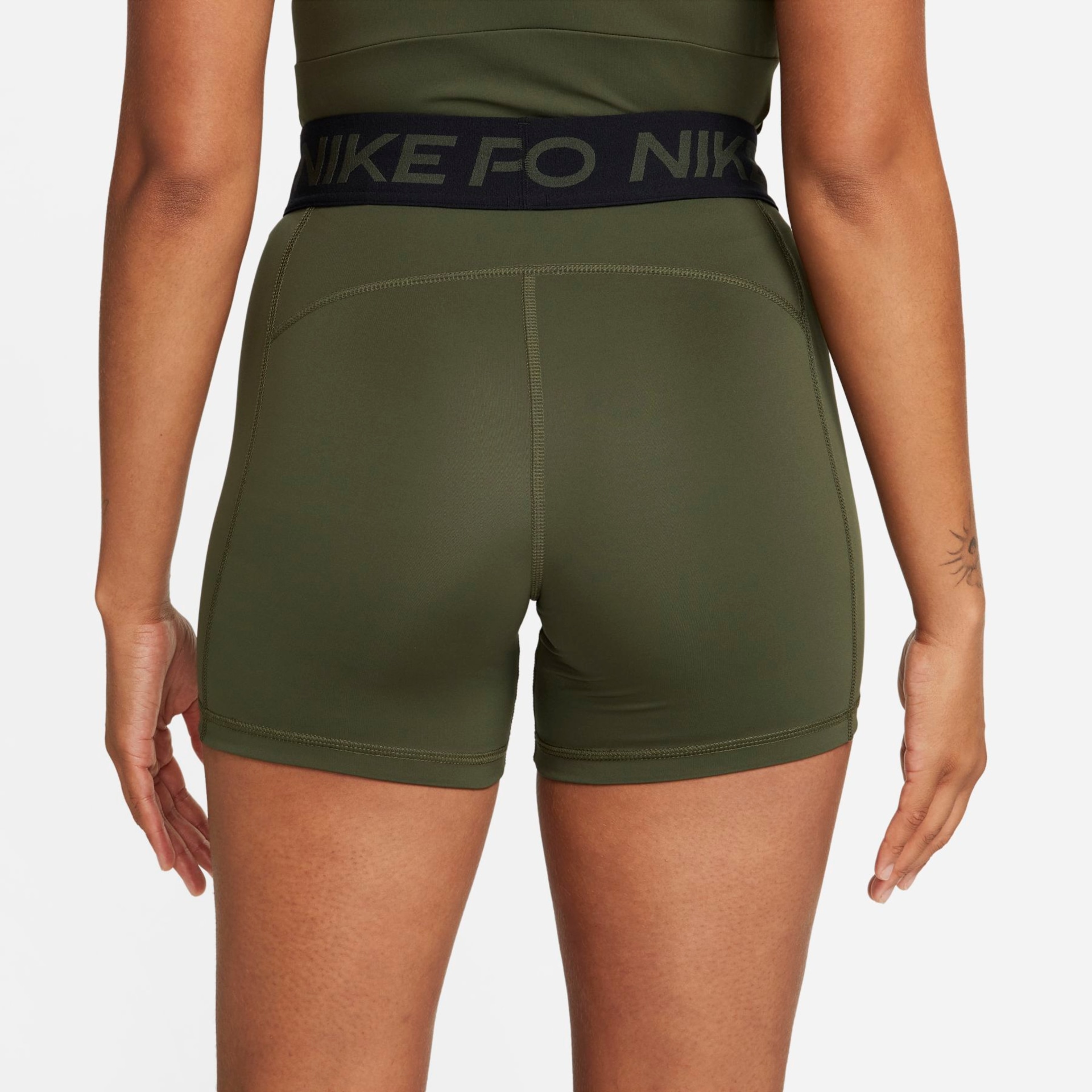 Shorts Nike Pro 365 Feminino - Foto 3