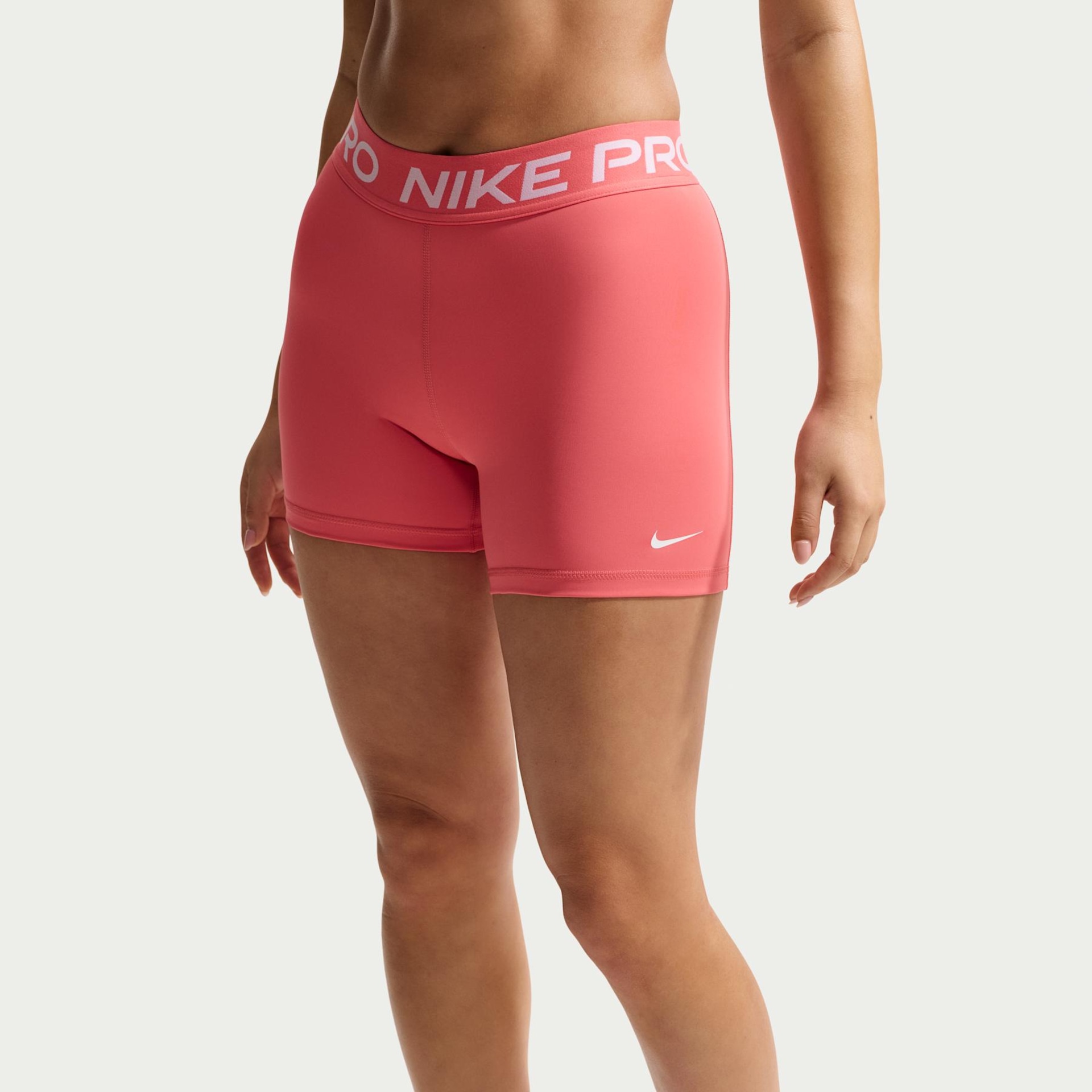Shorts Nike Pro 365 Feminino - Foto 2