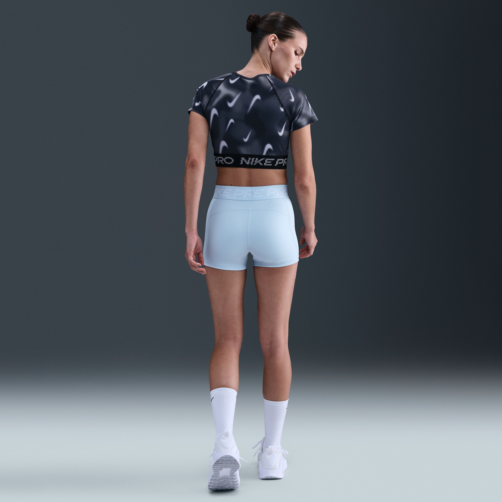 Shorts Nike Pro Feminino - Foto 5