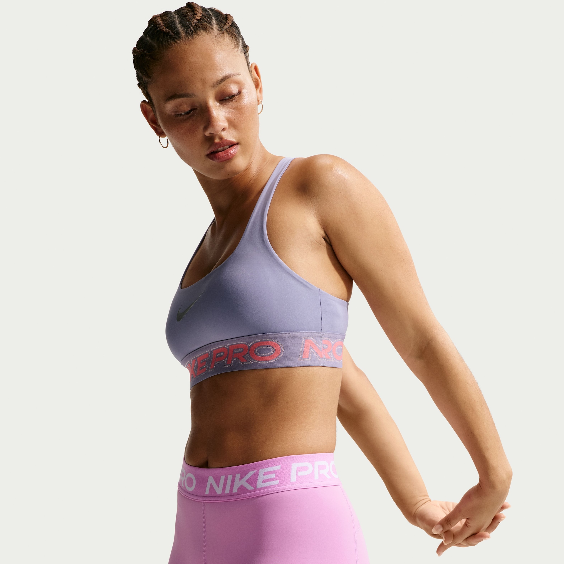 Shorts Nike Pro Feminino - Foto 4