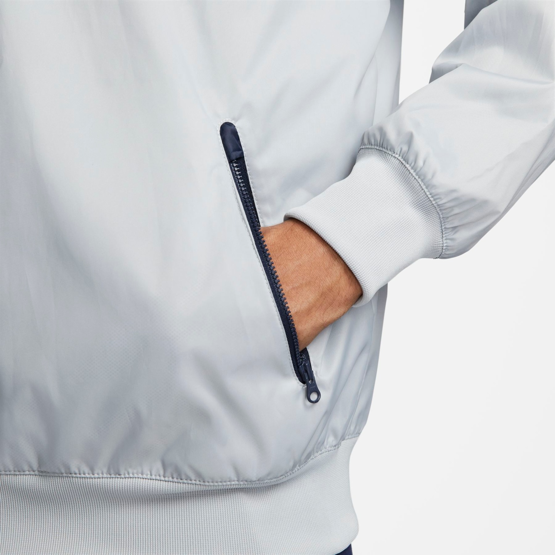 Jaqueta Nike Sportswear Windrunner Masculina - Foto 5