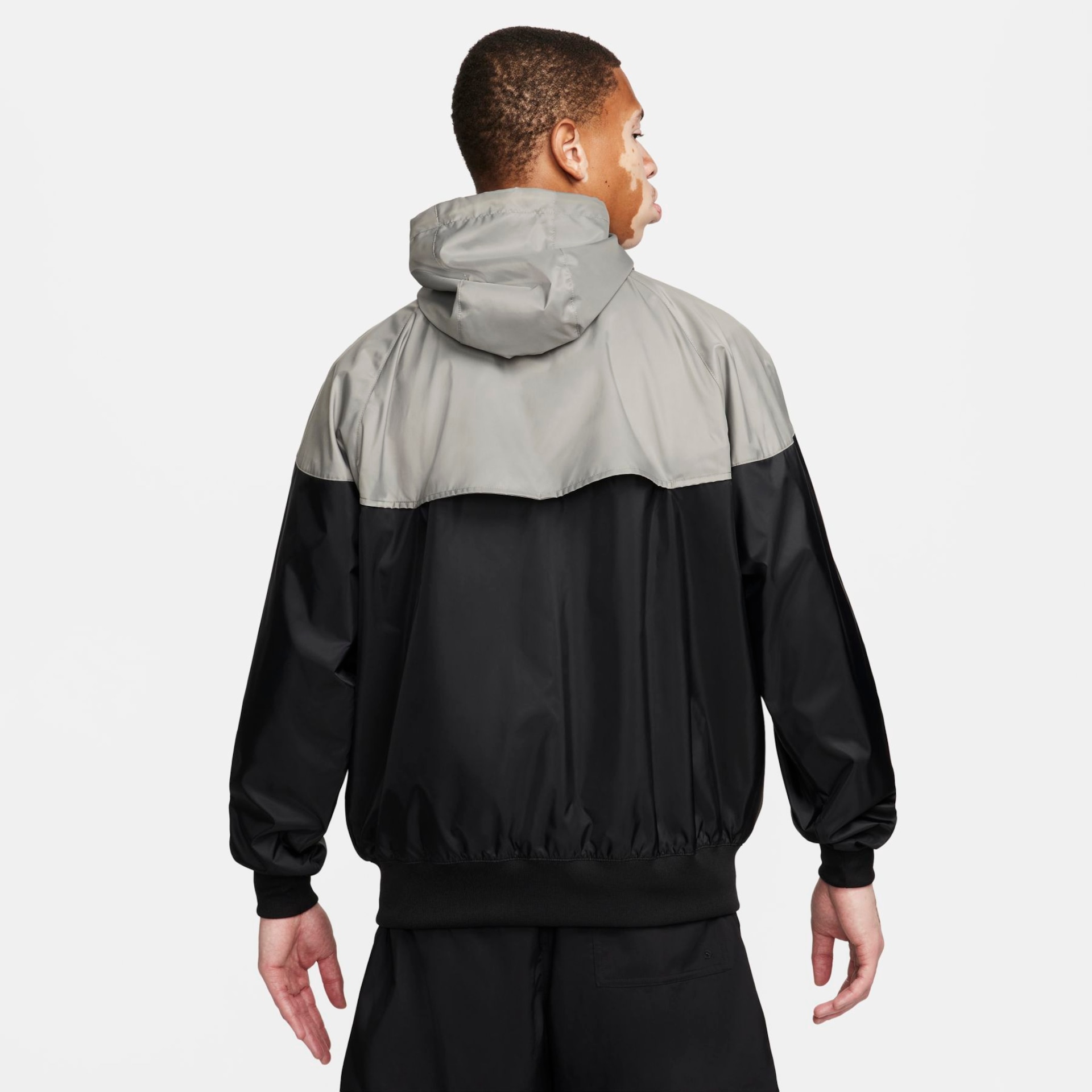 Jaqueta Nike Sportswear Windrunner Masculina - Foto 2