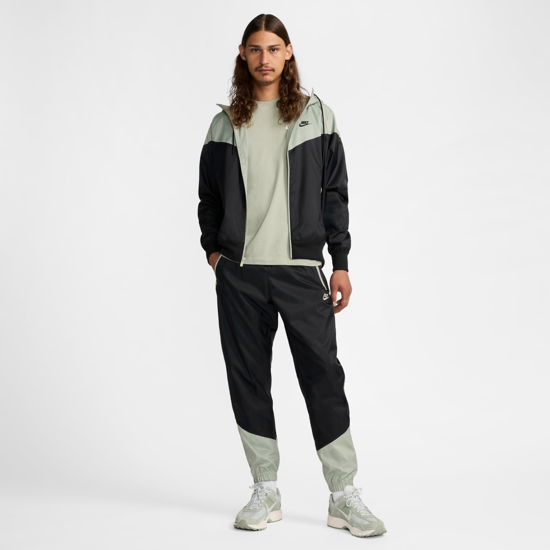 Jaqueta Nike Sportswear Windrunner Masculina - Foto 7