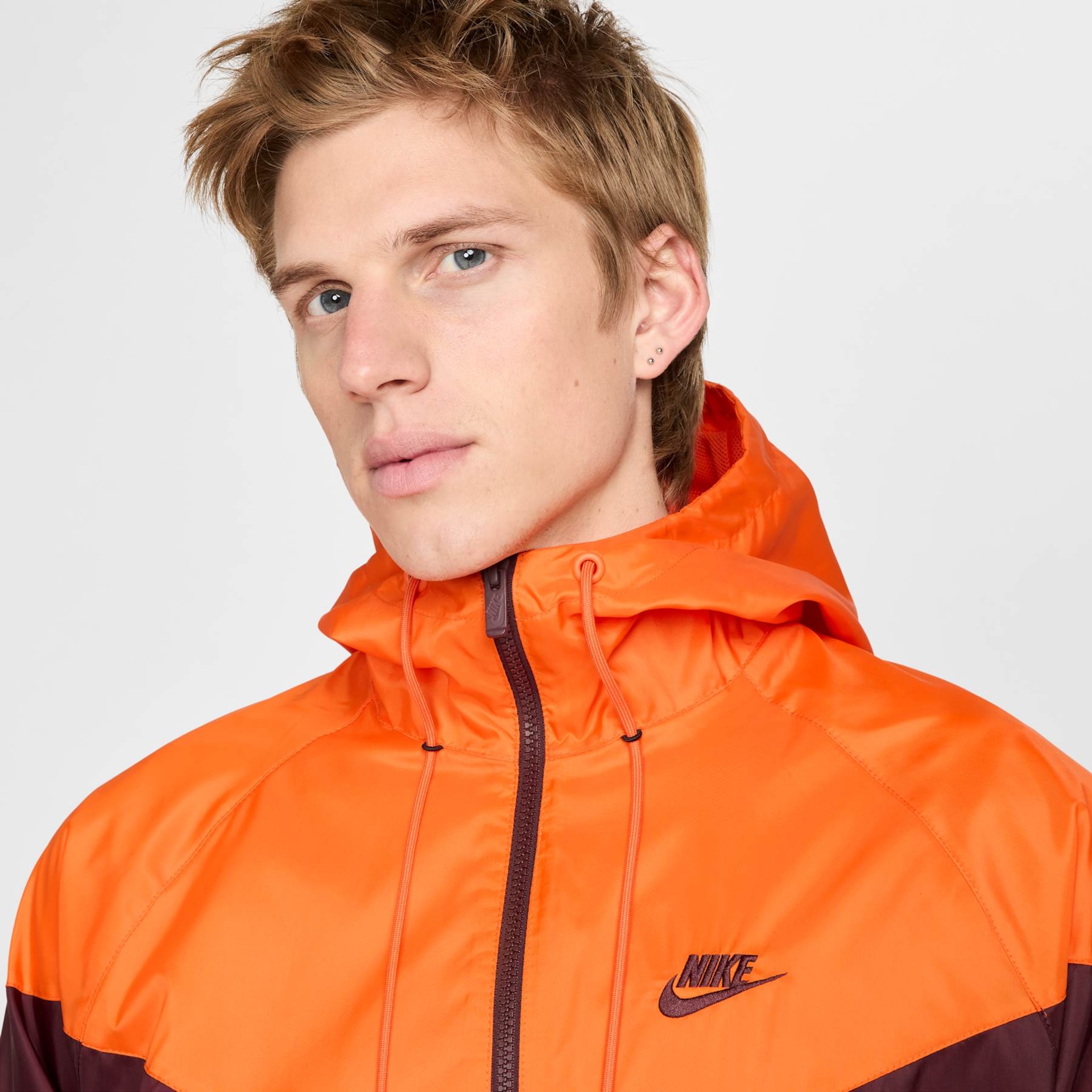 Jaqueta Nike Sportswear Windrunner Masculina - Foto 3