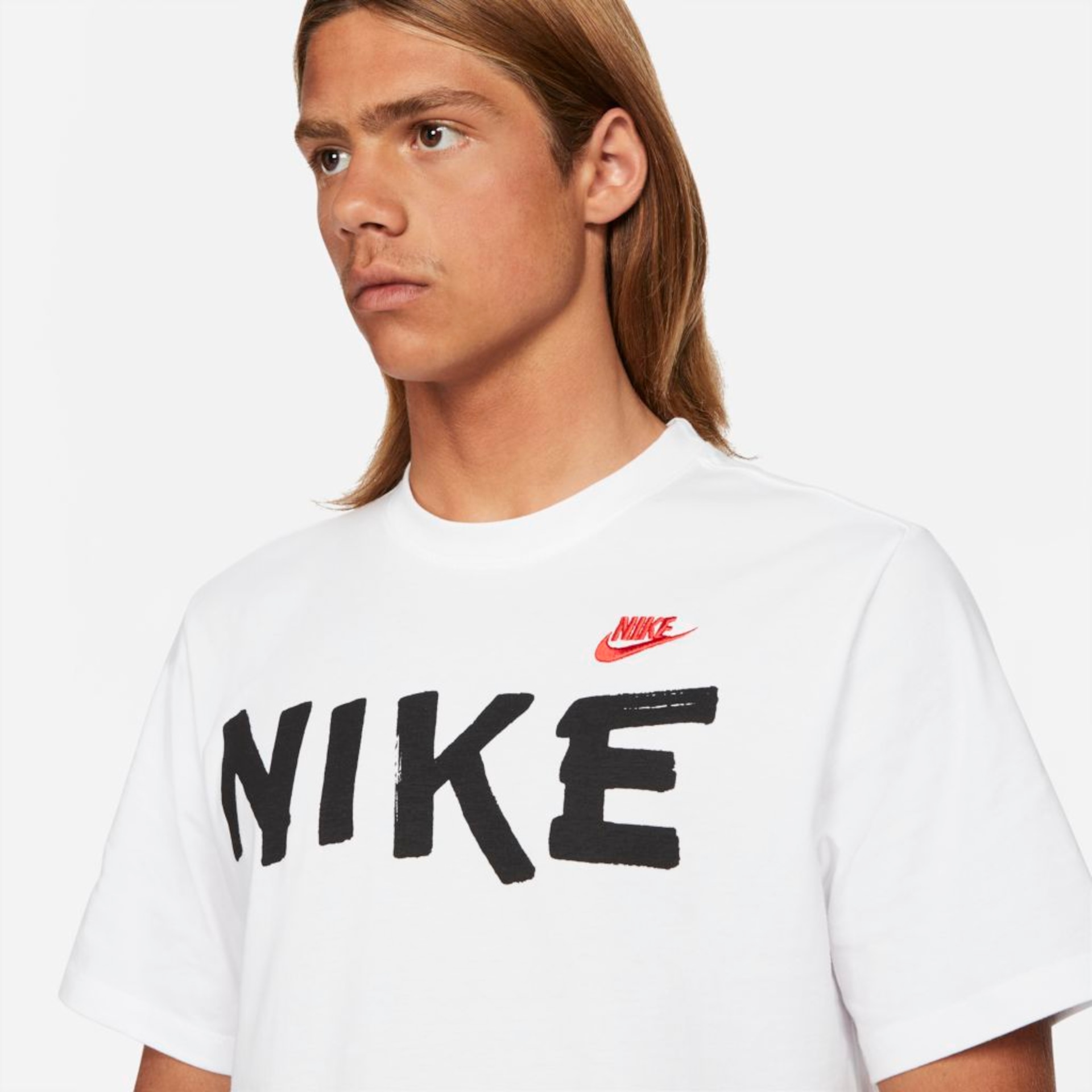 Camiseta Nike Sportswear Masculina - Foto 3