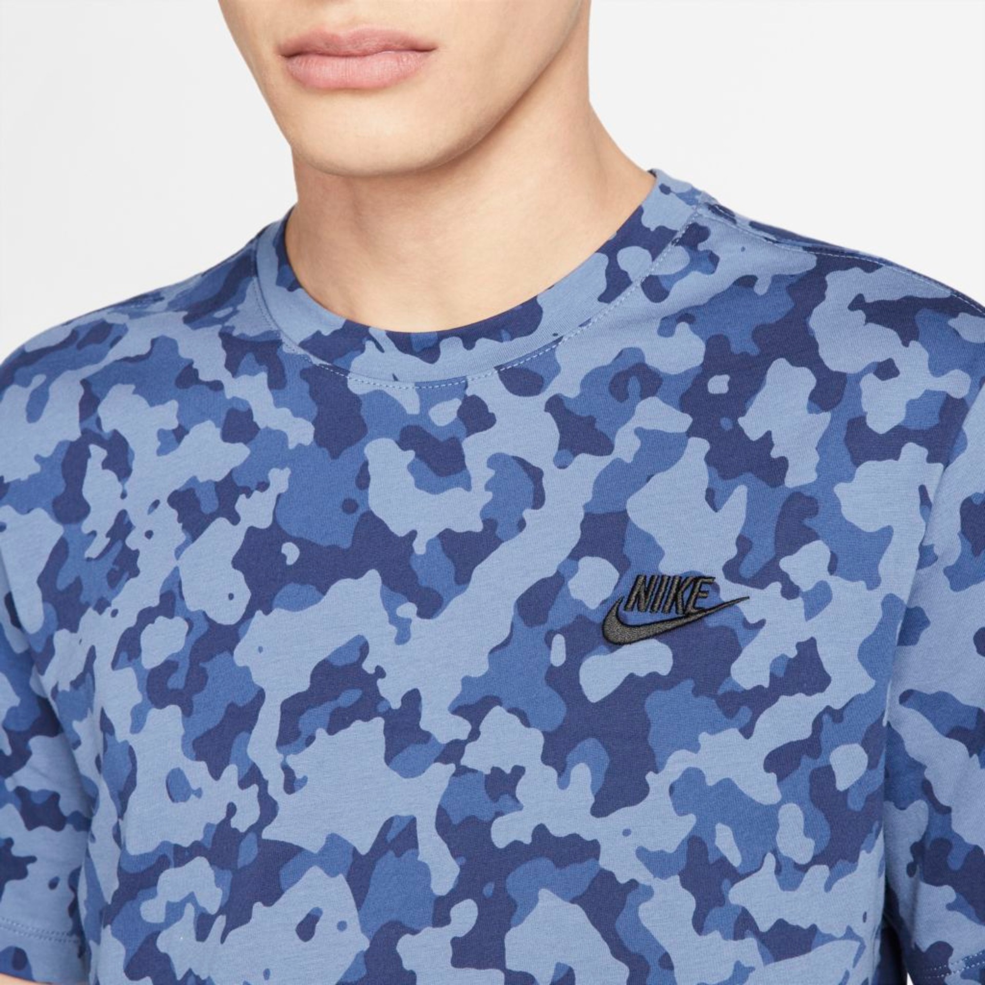 Camiseta Nike Sportswear Masculina - Foto 3