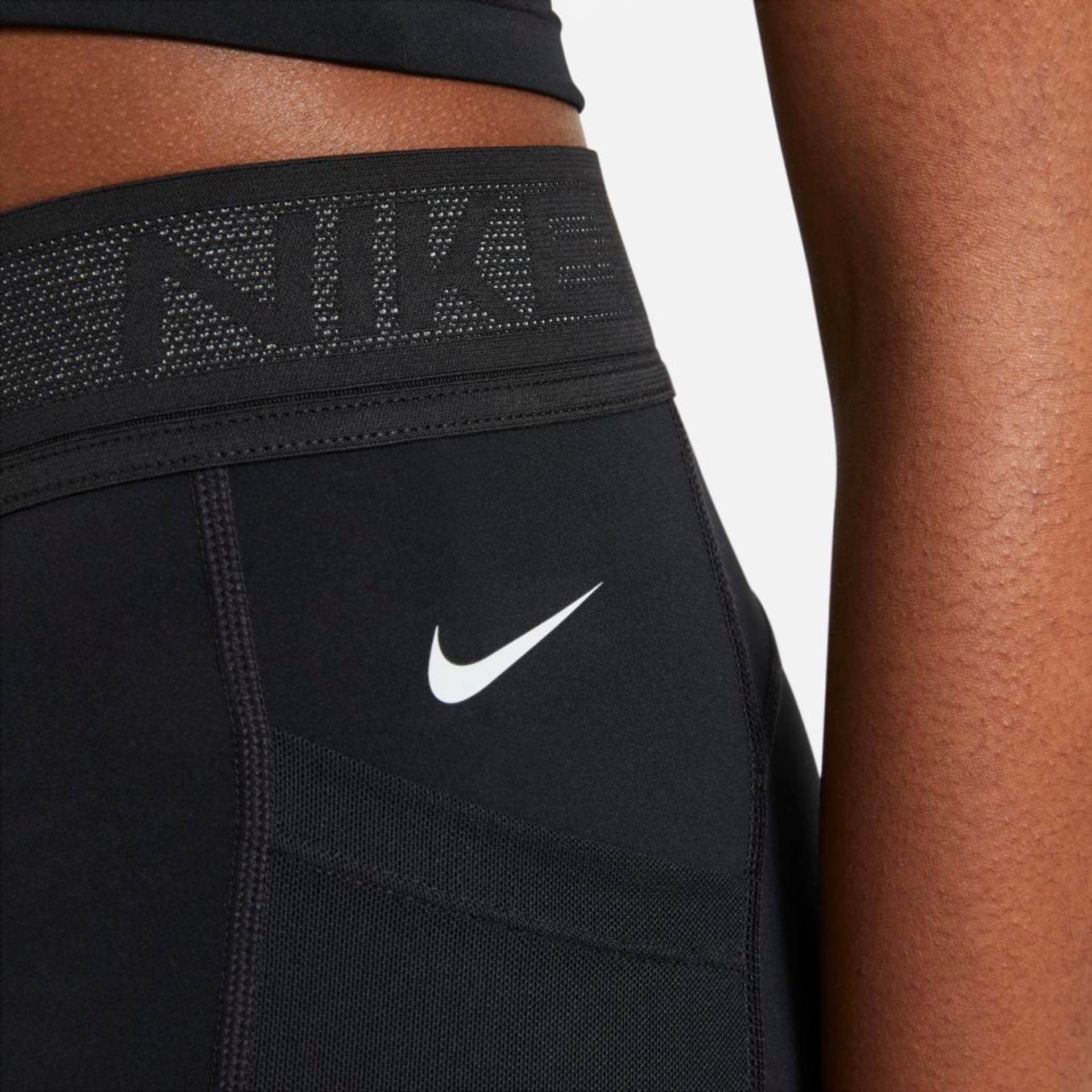Shorts Nike Pro Feminino - Foto 4