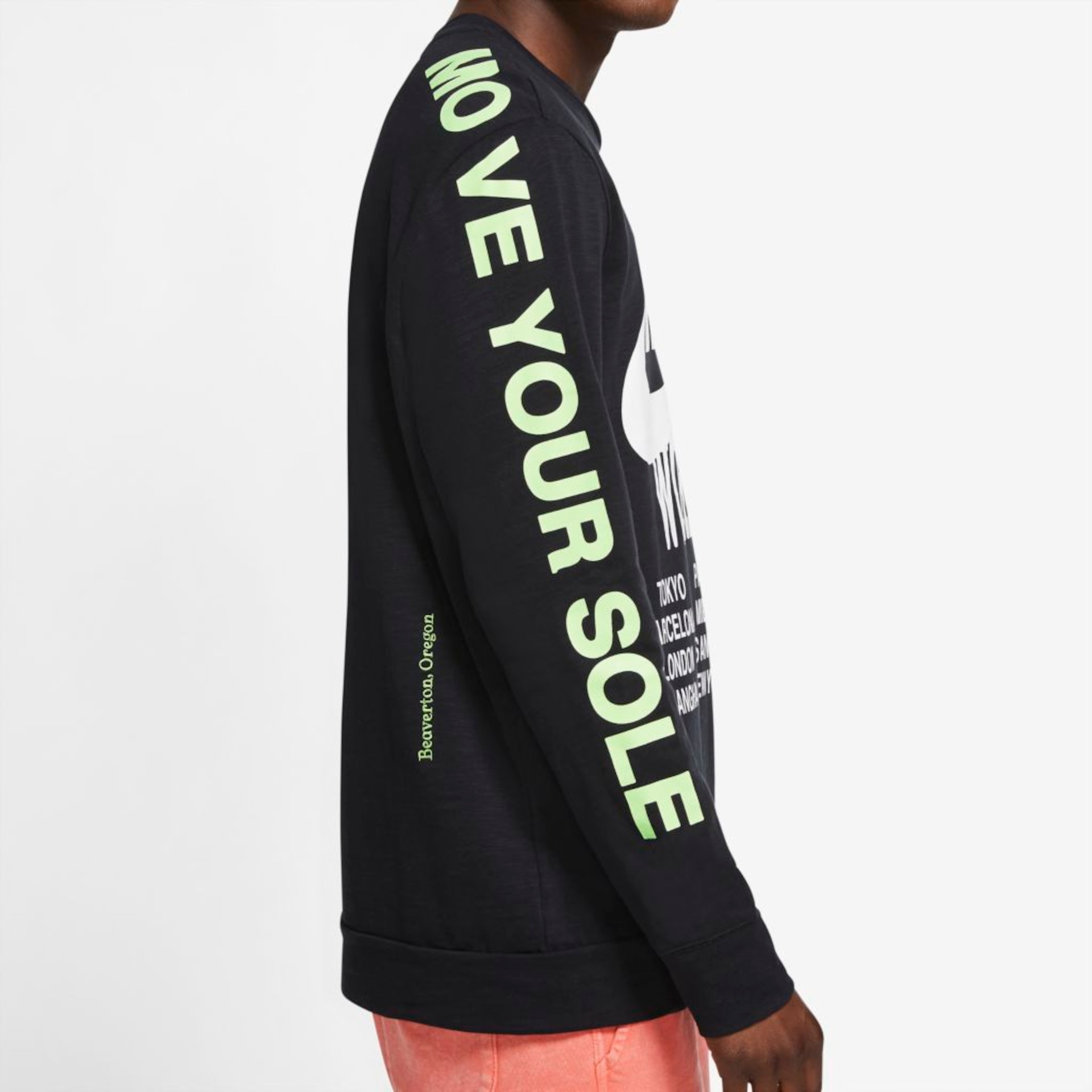 Camiseta Nike Sportswear Masculina - Foto 3