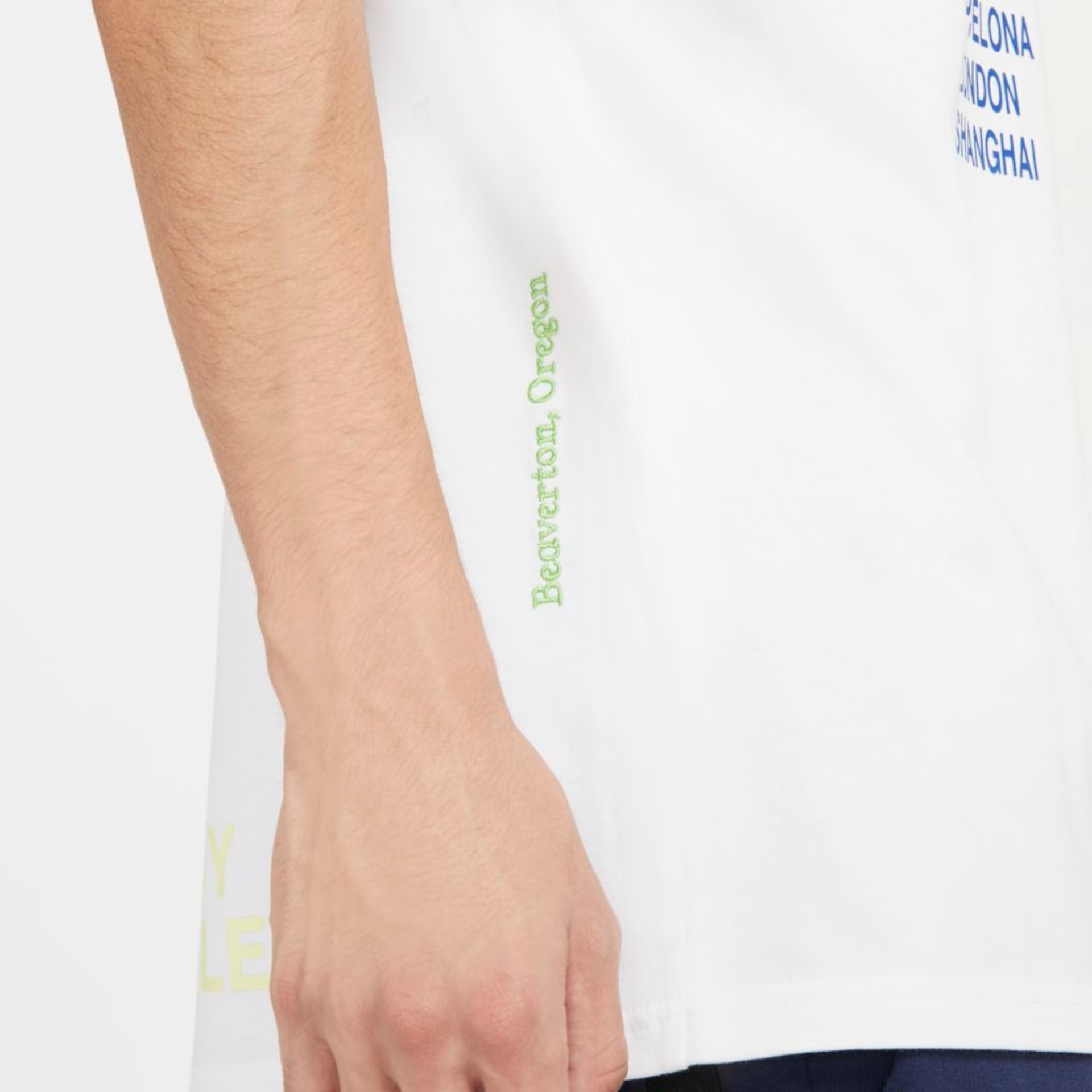 Camiseta Nike Sportswear Masculina - Foto 5