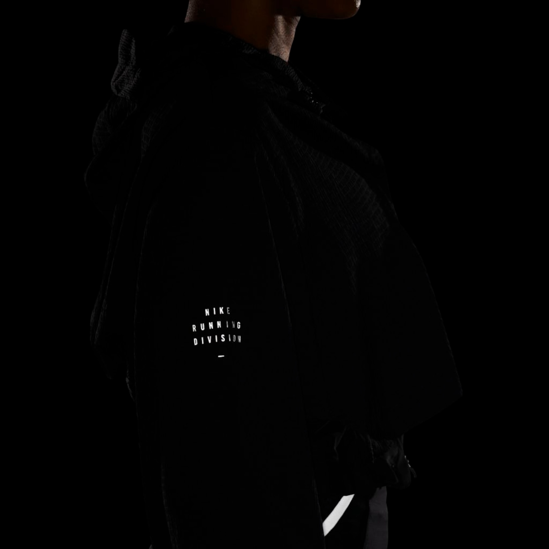 Jaqueta Nike Run Division Feminina - Foto 4