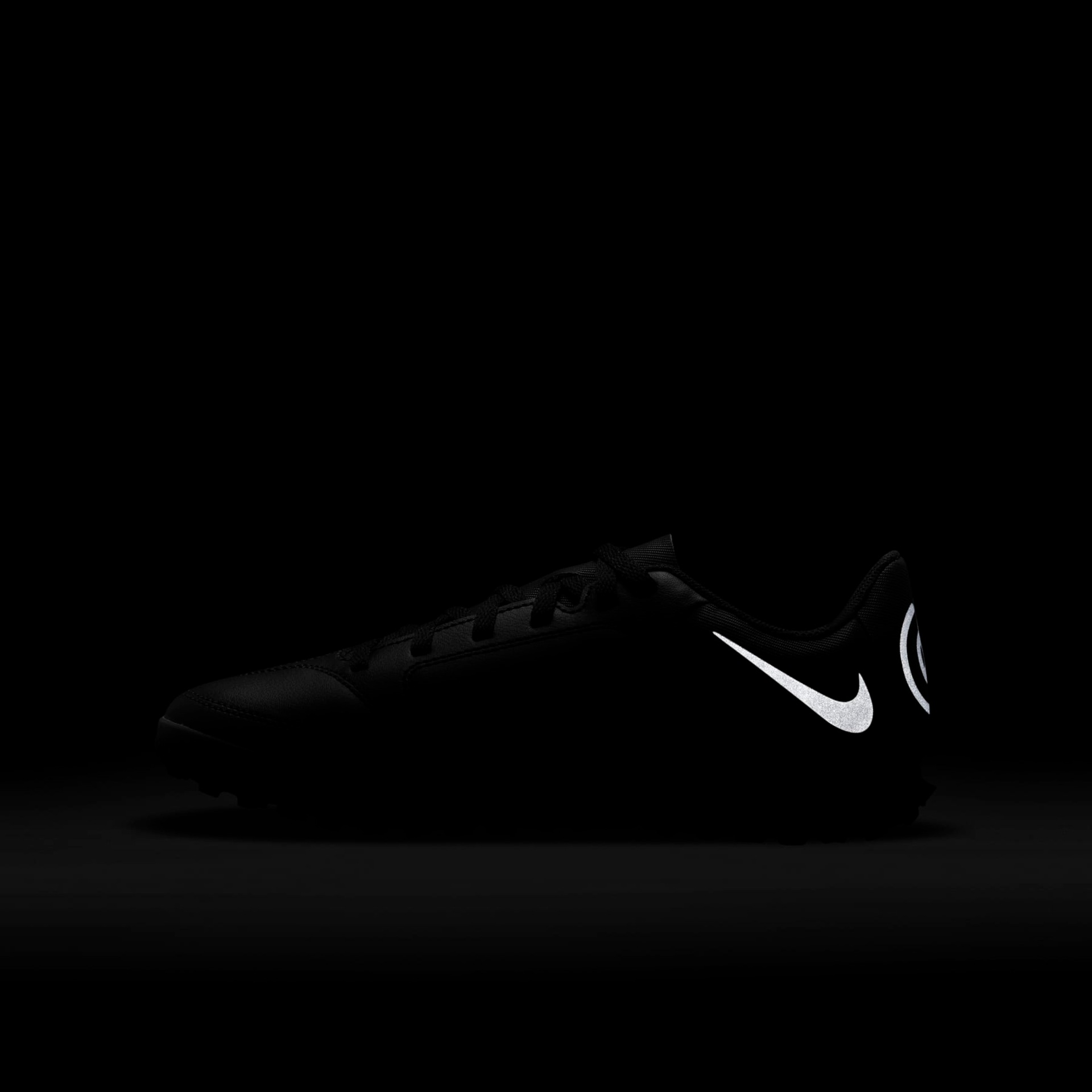 Chuteira Nike Tiempo Legend 9 Club Infantil Society - Foto 11